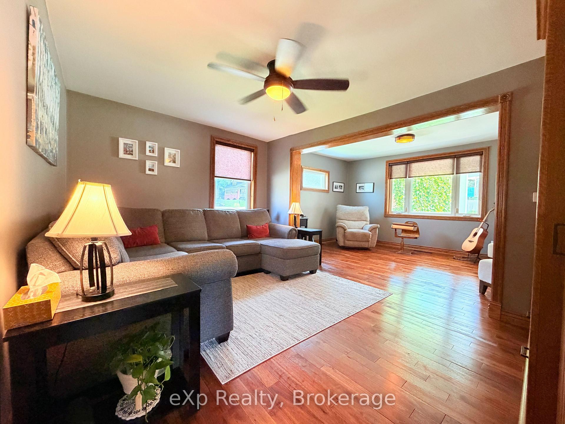 Photo 9 of 503 Yonge Street S, Brockton — HOMEH