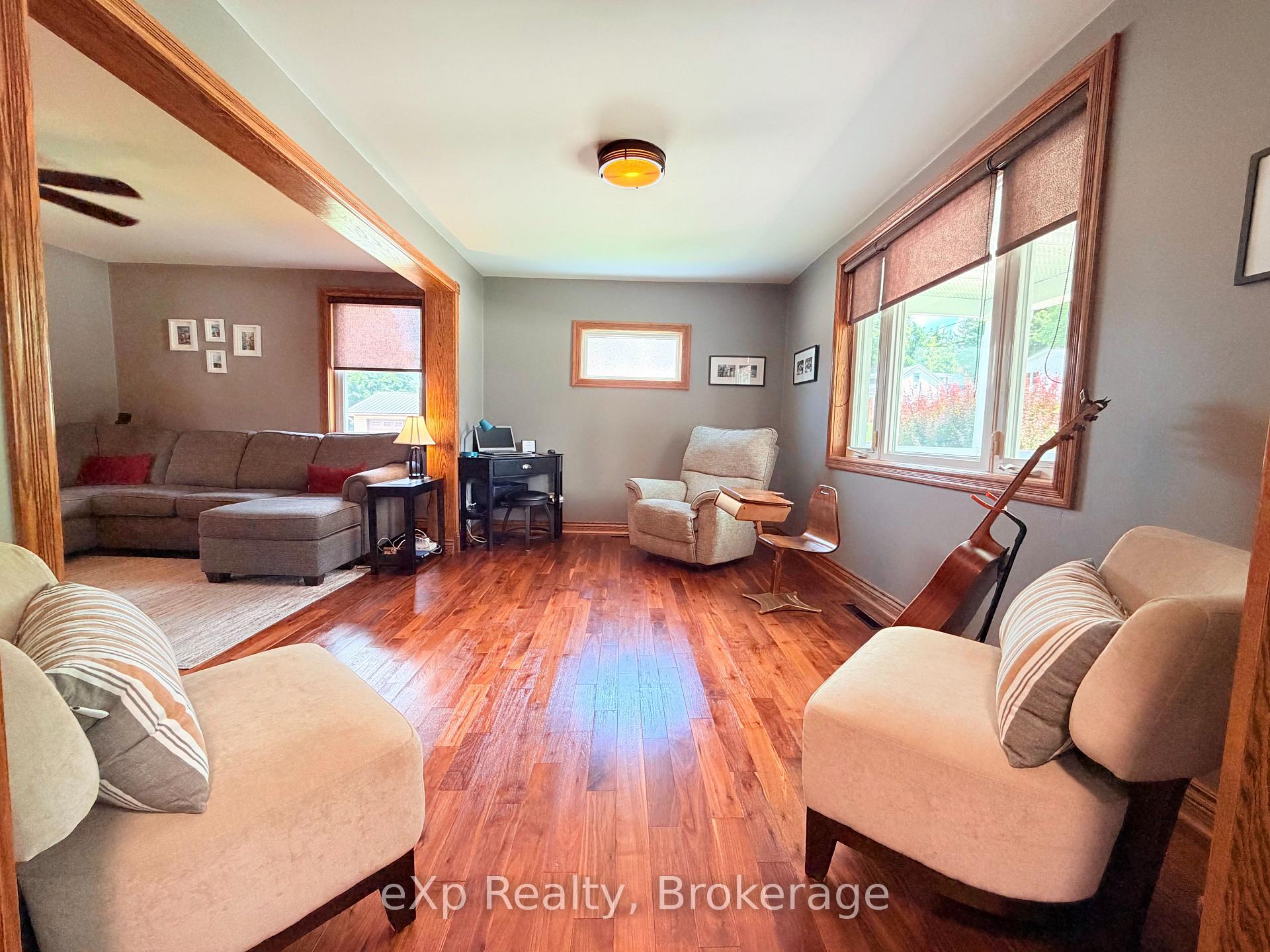 Photo 12 of 503 Yonge Street S, Brockton — HOMEH