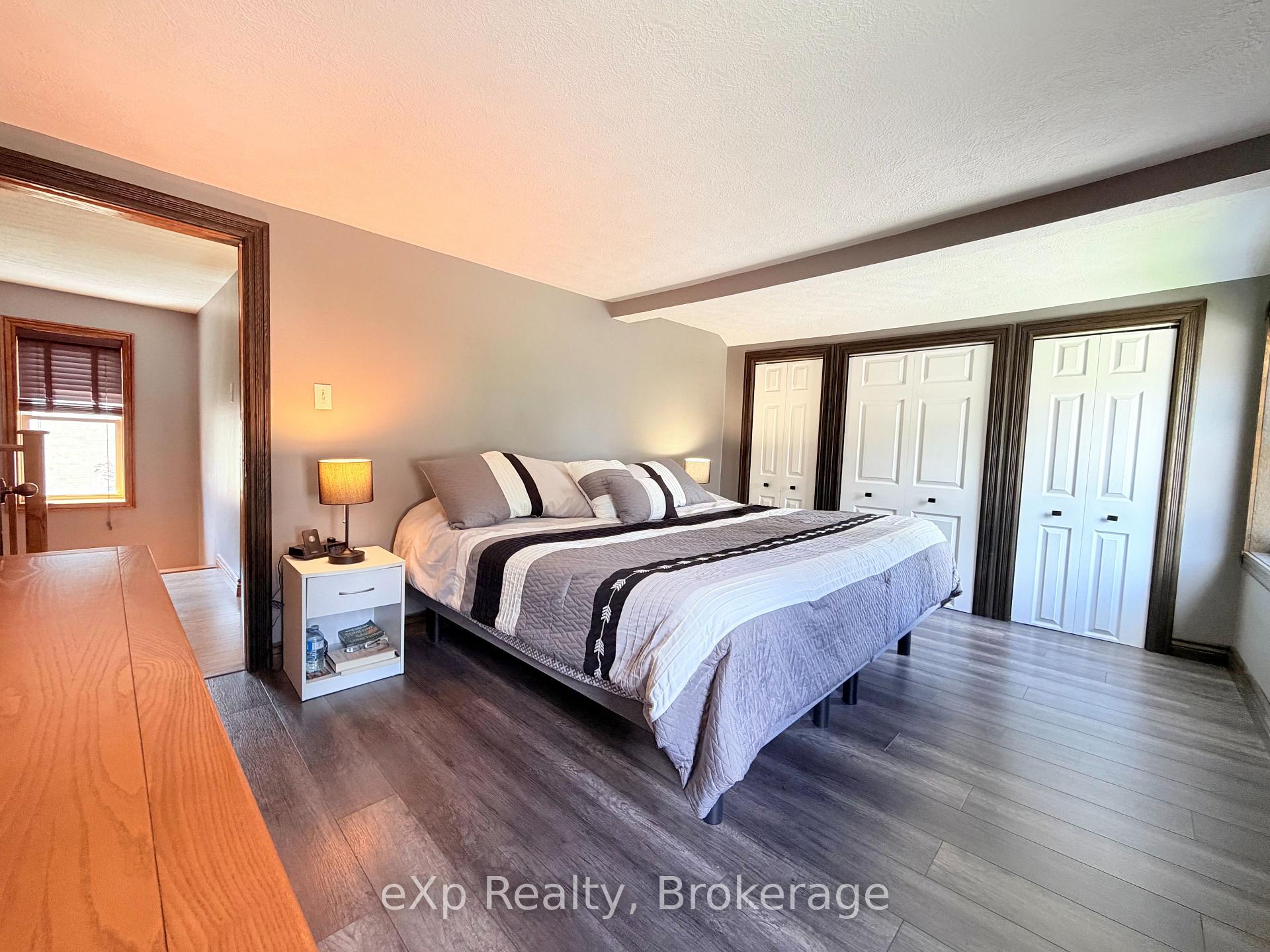 Photo 18 of 503 Yonge Street S, Brockton — HOMEH