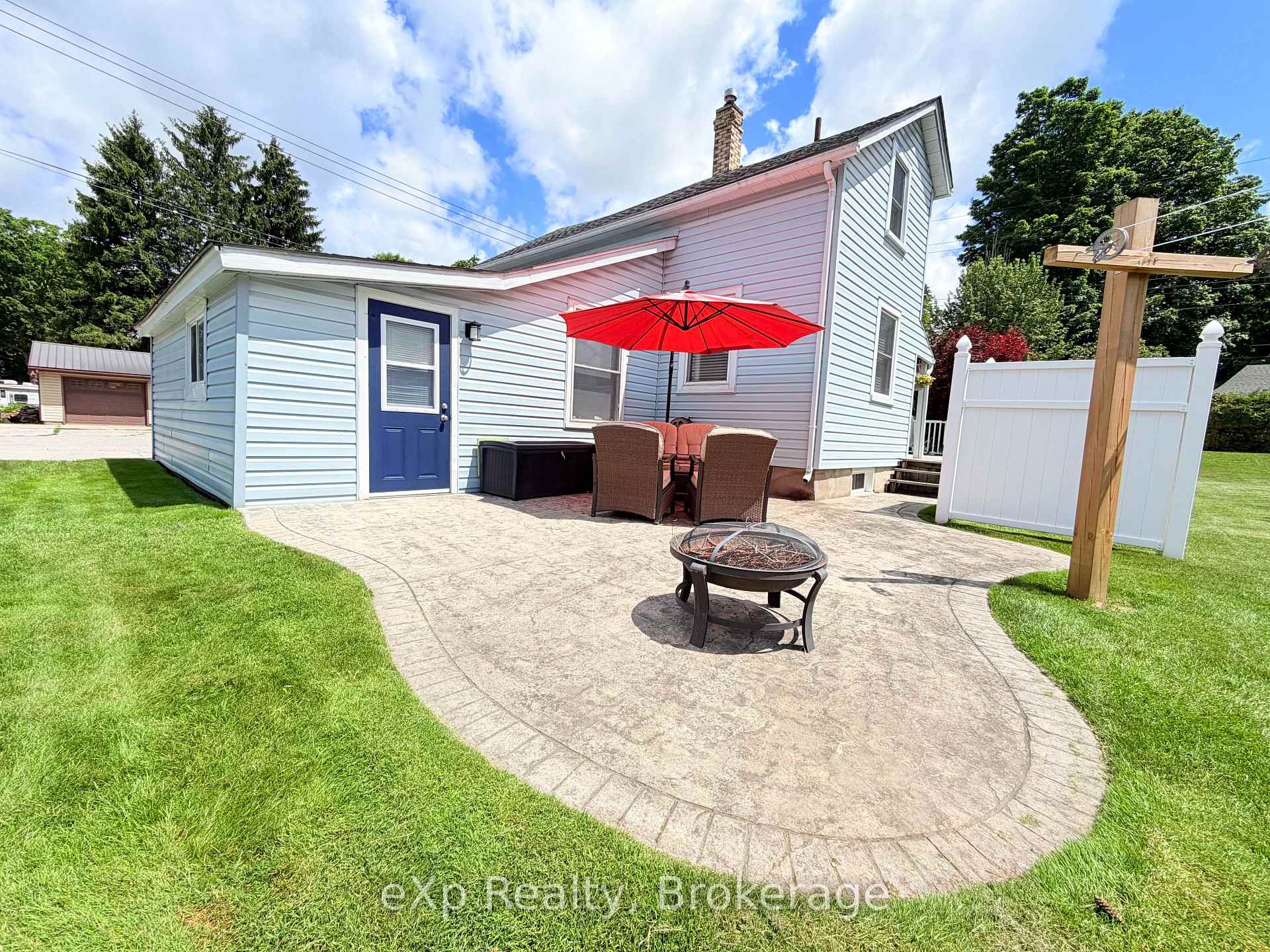 Photo 24 of 503 Yonge Street S, Brockton — HOMEH