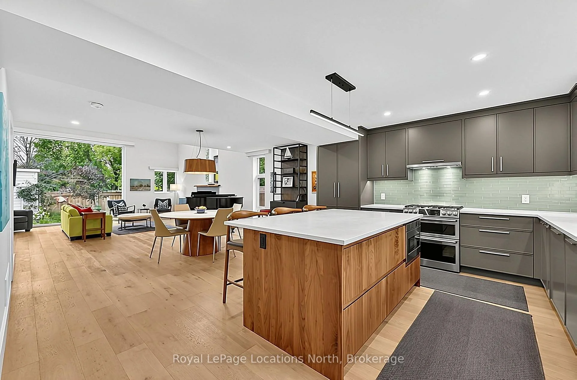 Photo 20 of 429 Birch Street, Collingwood — HOMEH