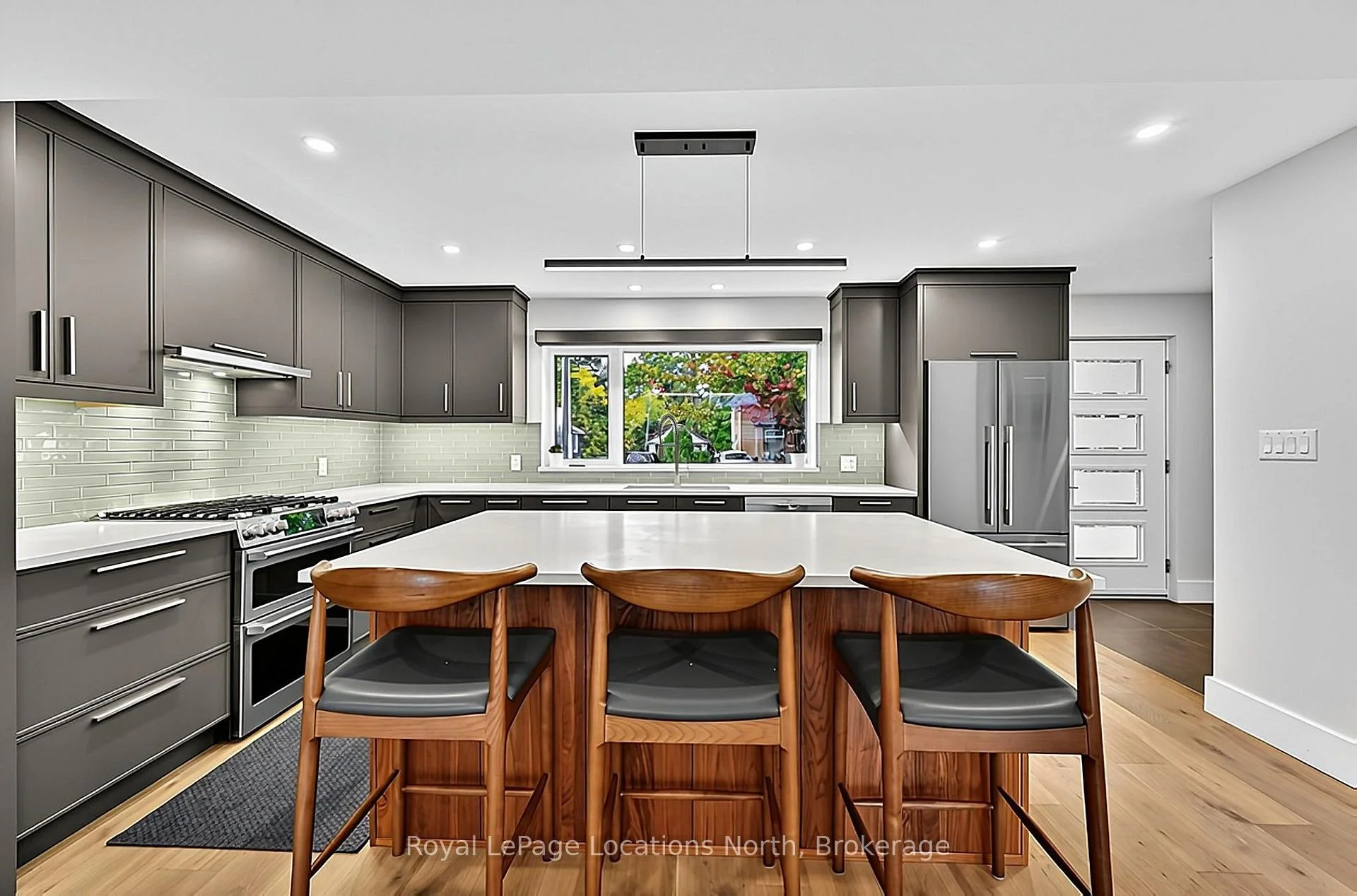 Photo 24 of 429 Birch Street, Collingwood — HOMEH