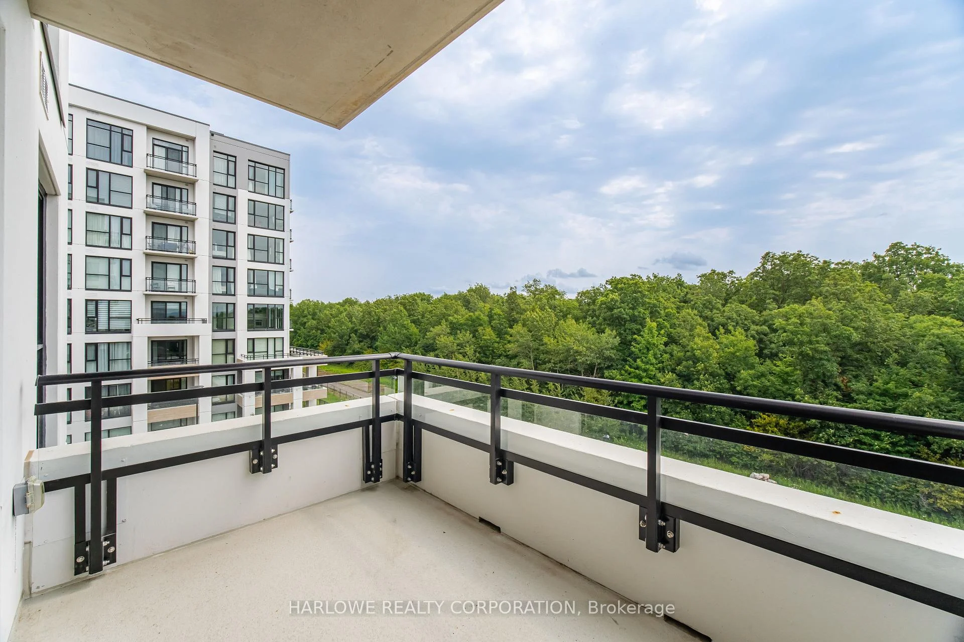 Photo 1 of Unit 413, 740 Whitlock Avenue, Milton, Cobban — HOMEH