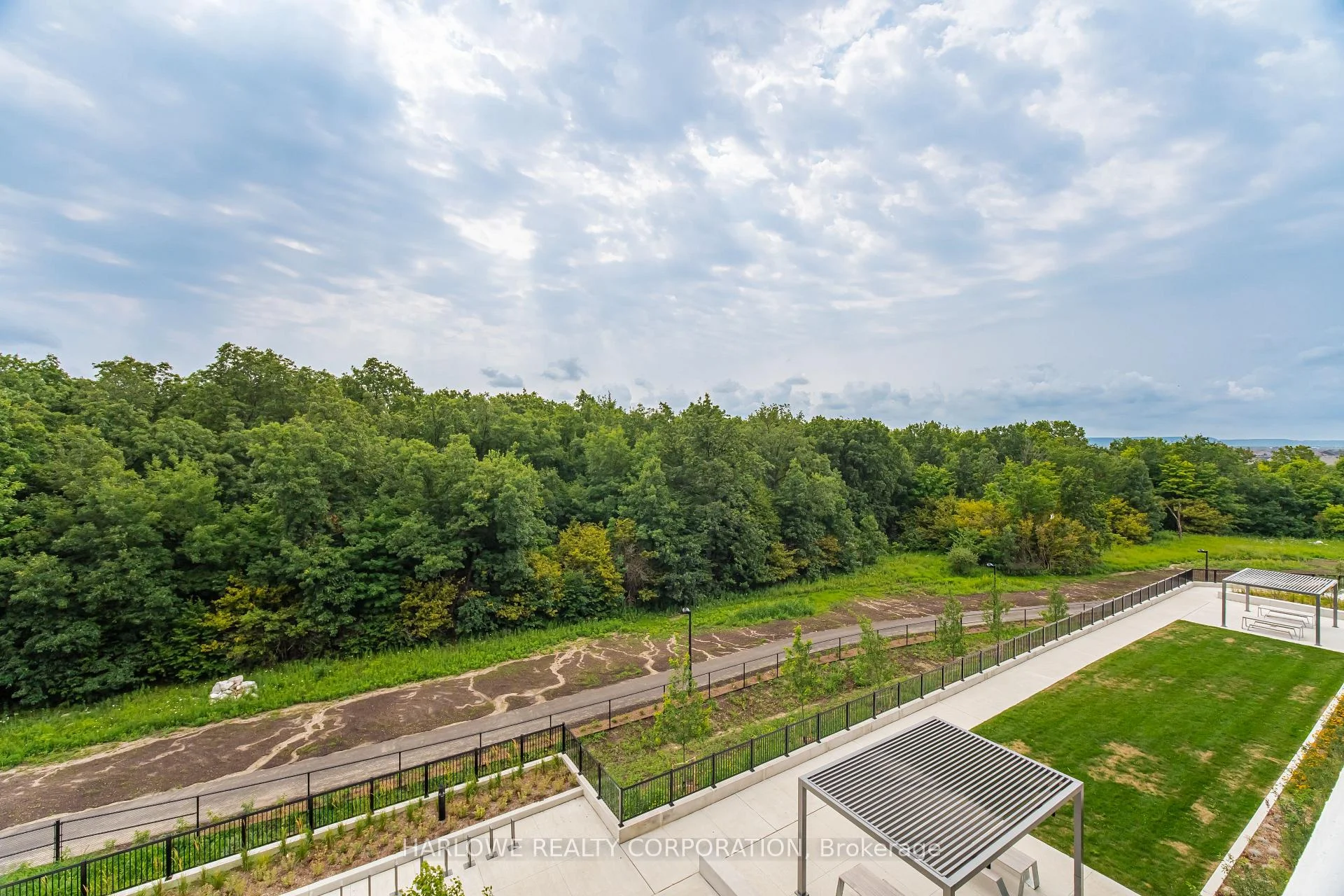 Photo 26 of Unit 413, 740 Whitlock Avenue, Milton, Cobban — HOMEH
