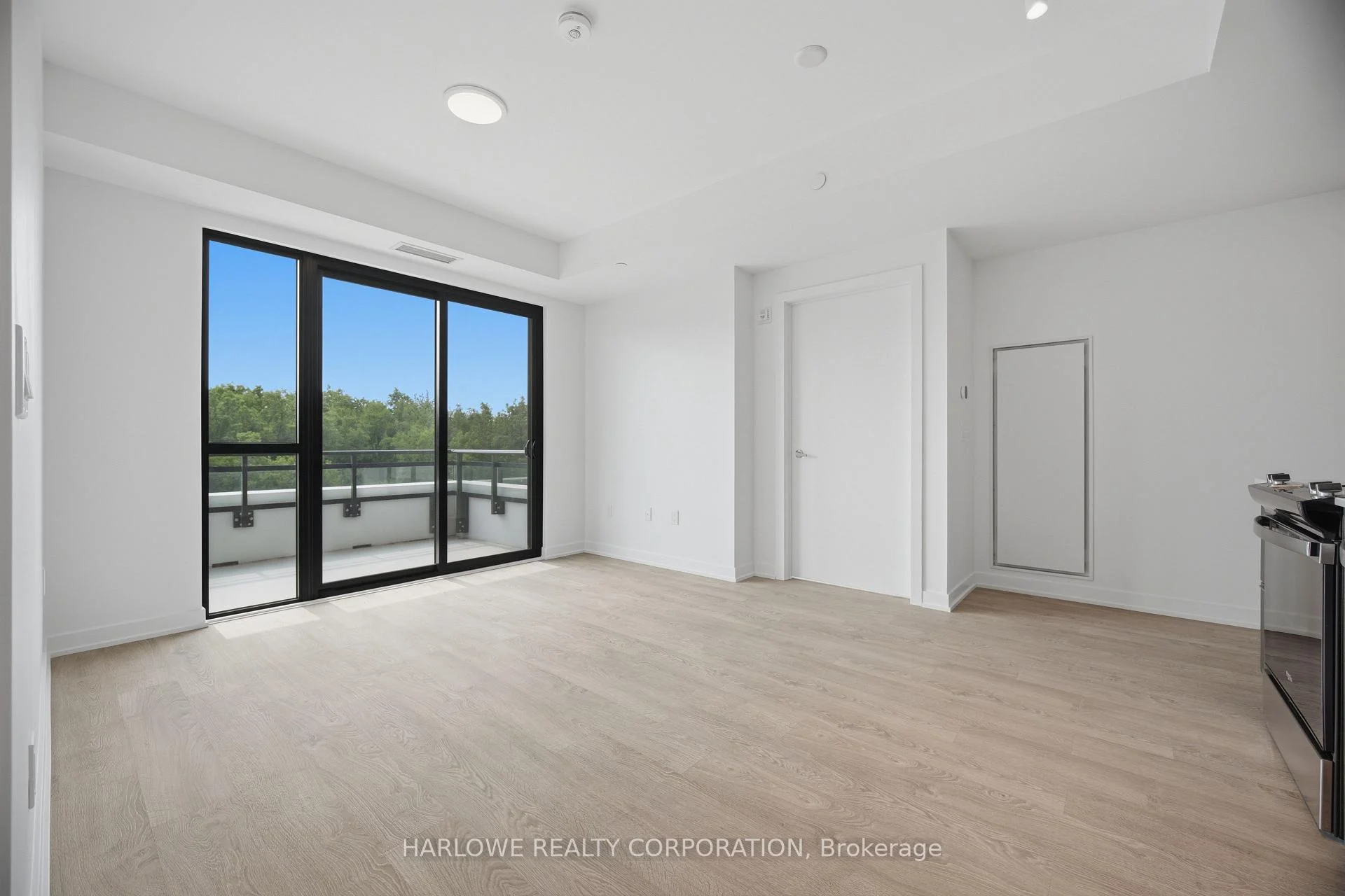 Photo 33 of Unit 413, 740 Whitlock Avenue, Milton, Cobban — HOMEH
