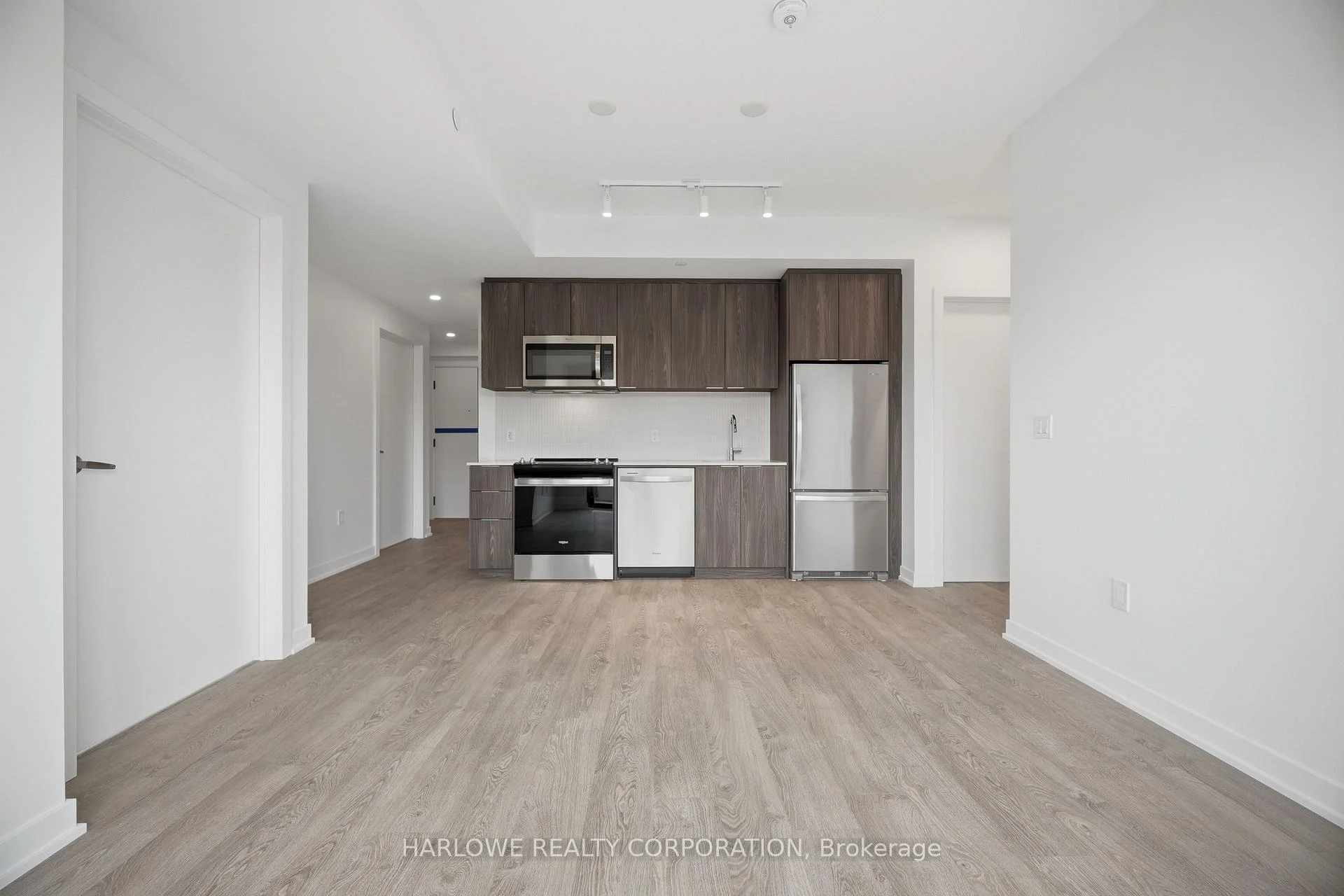 Photo 34 of Unit 413, 740 Whitlock Avenue, Milton, Cobban — HOMEH