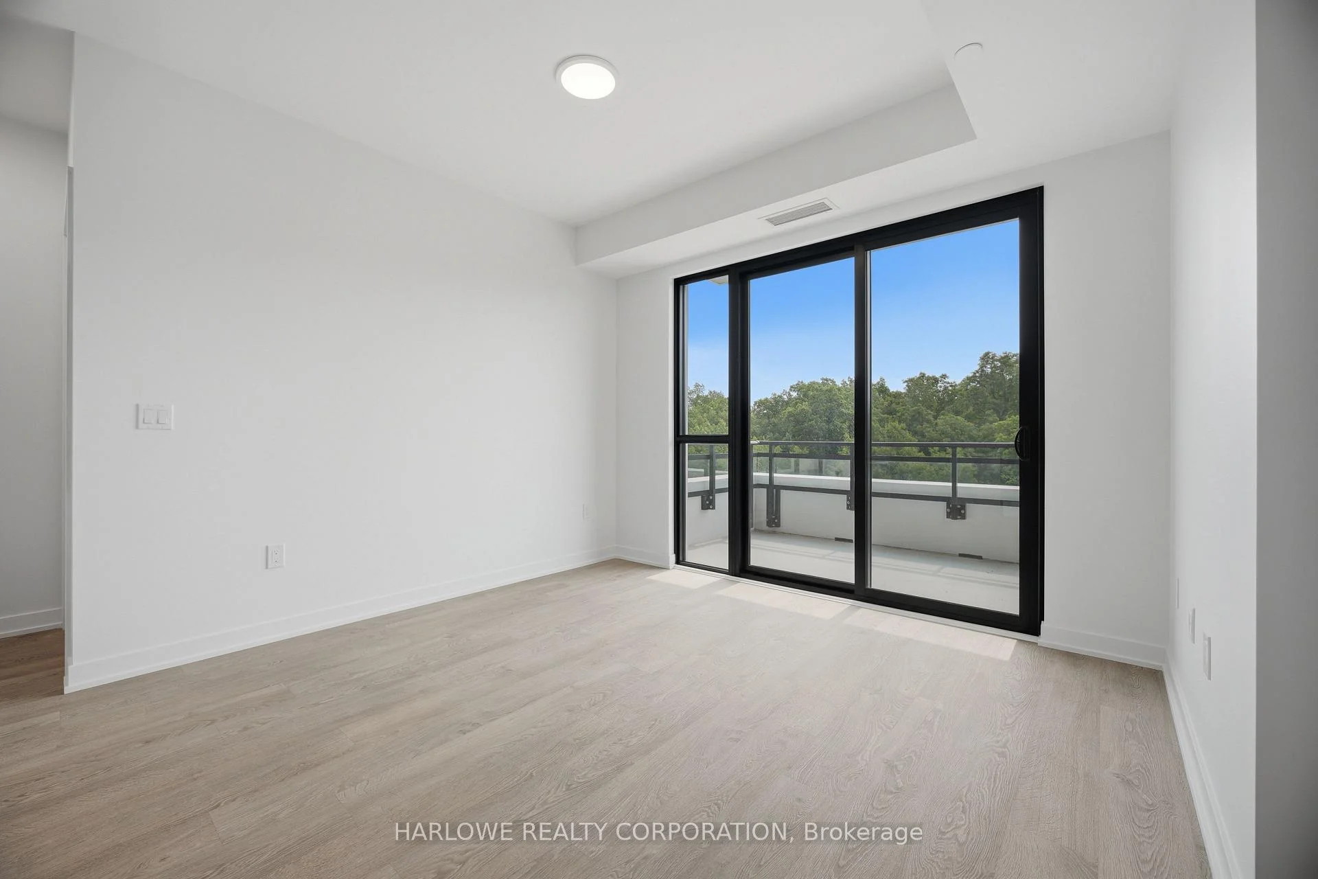 Photo 35 of Unit 413, 740 Whitlock Avenue, Milton, Cobban — HOMEH