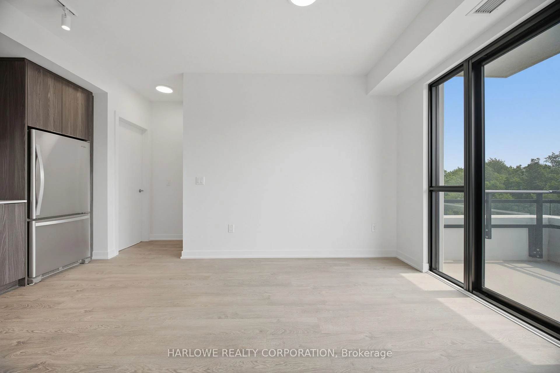 Photo 36 of Unit 413, 740 Whitlock Avenue, Milton, Cobban — HOMEH