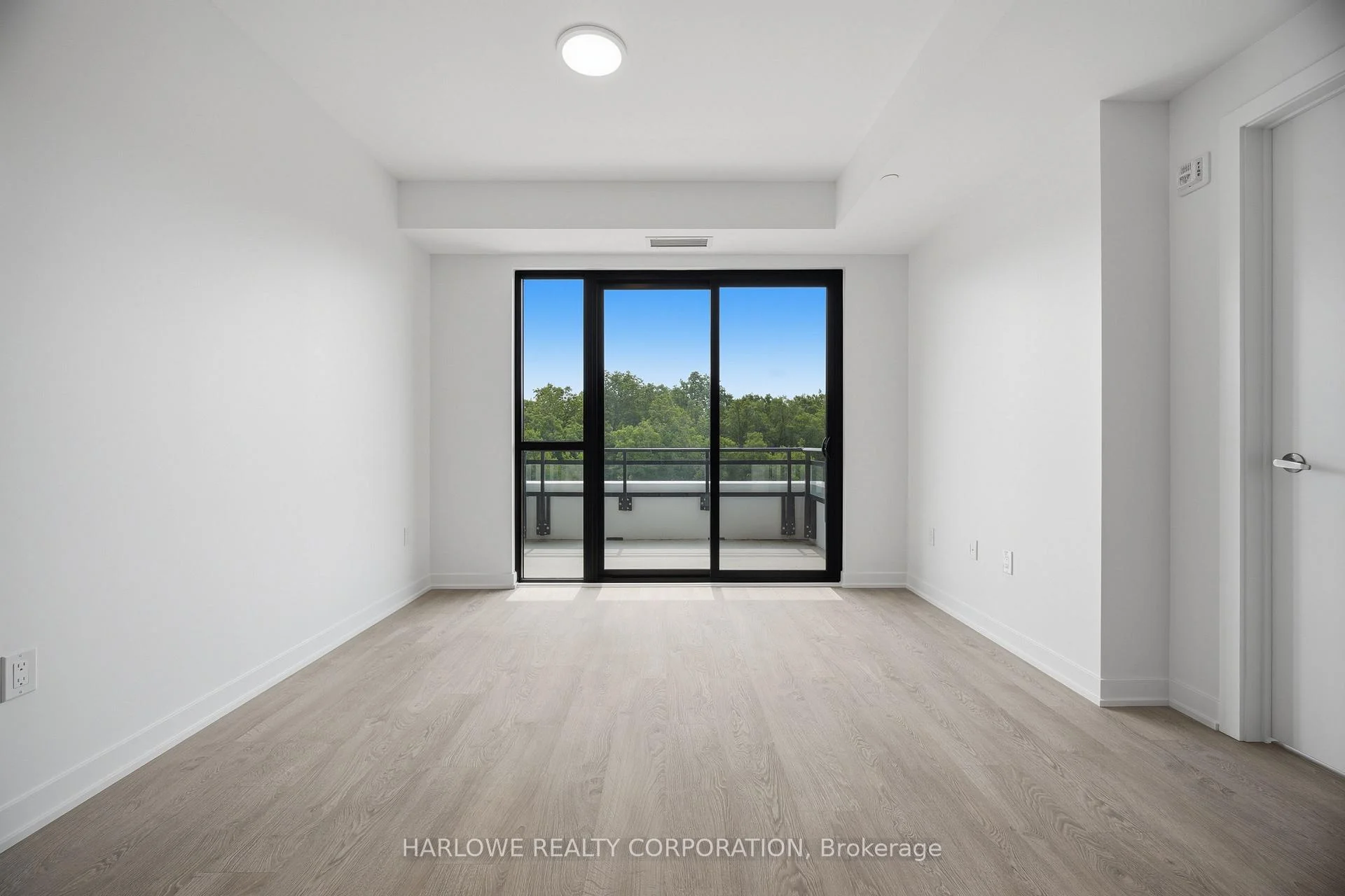 Photo 37 of Unit 413, 740 Whitlock Avenue, Milton, Cobban — HOMEH