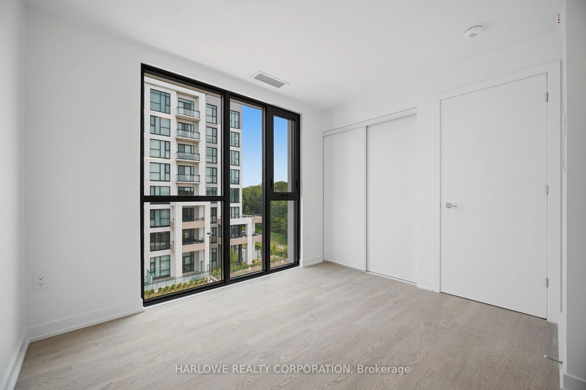 Photo 40 of Unit 413, 740 Whitlock Avenue, Milton, Cobban — HOMEH