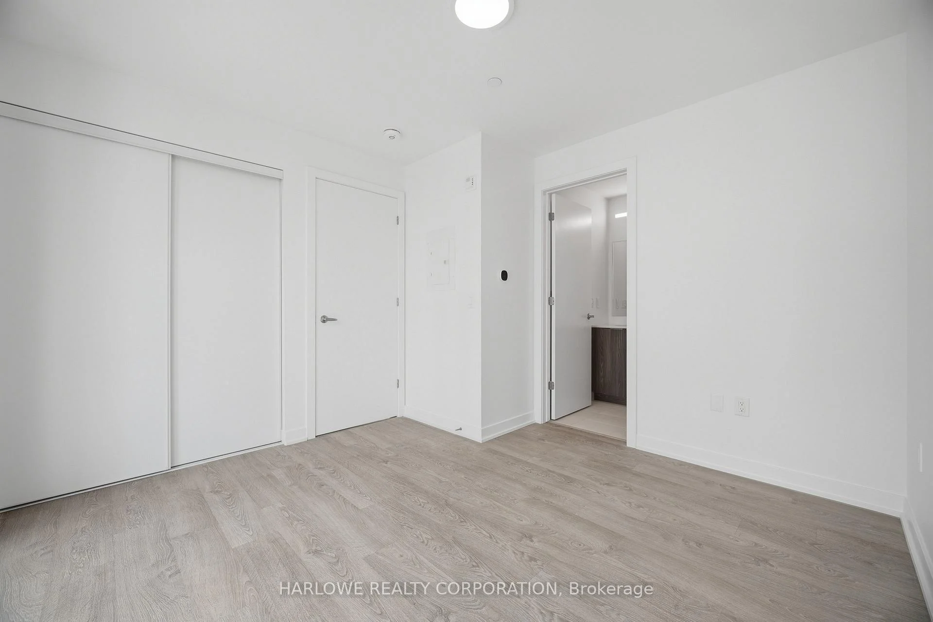 Photo 42 of Unit 413, 740 Whitlock Avenue, Milton, Cobban — HOMEH