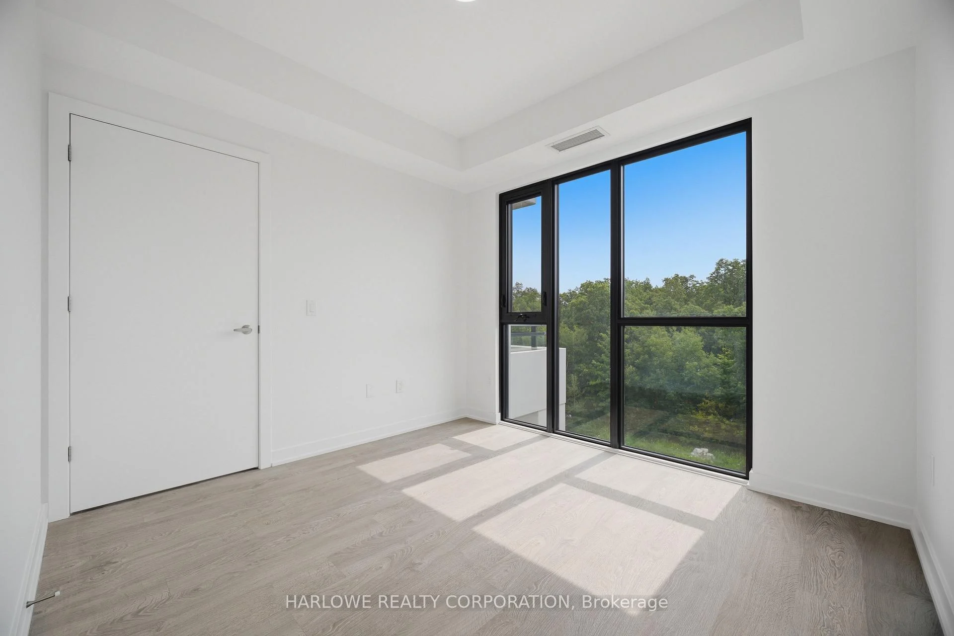 Photo 44 of Unit 413, 740 Whitlock Avenue, Milton, Cobban — HOMEH