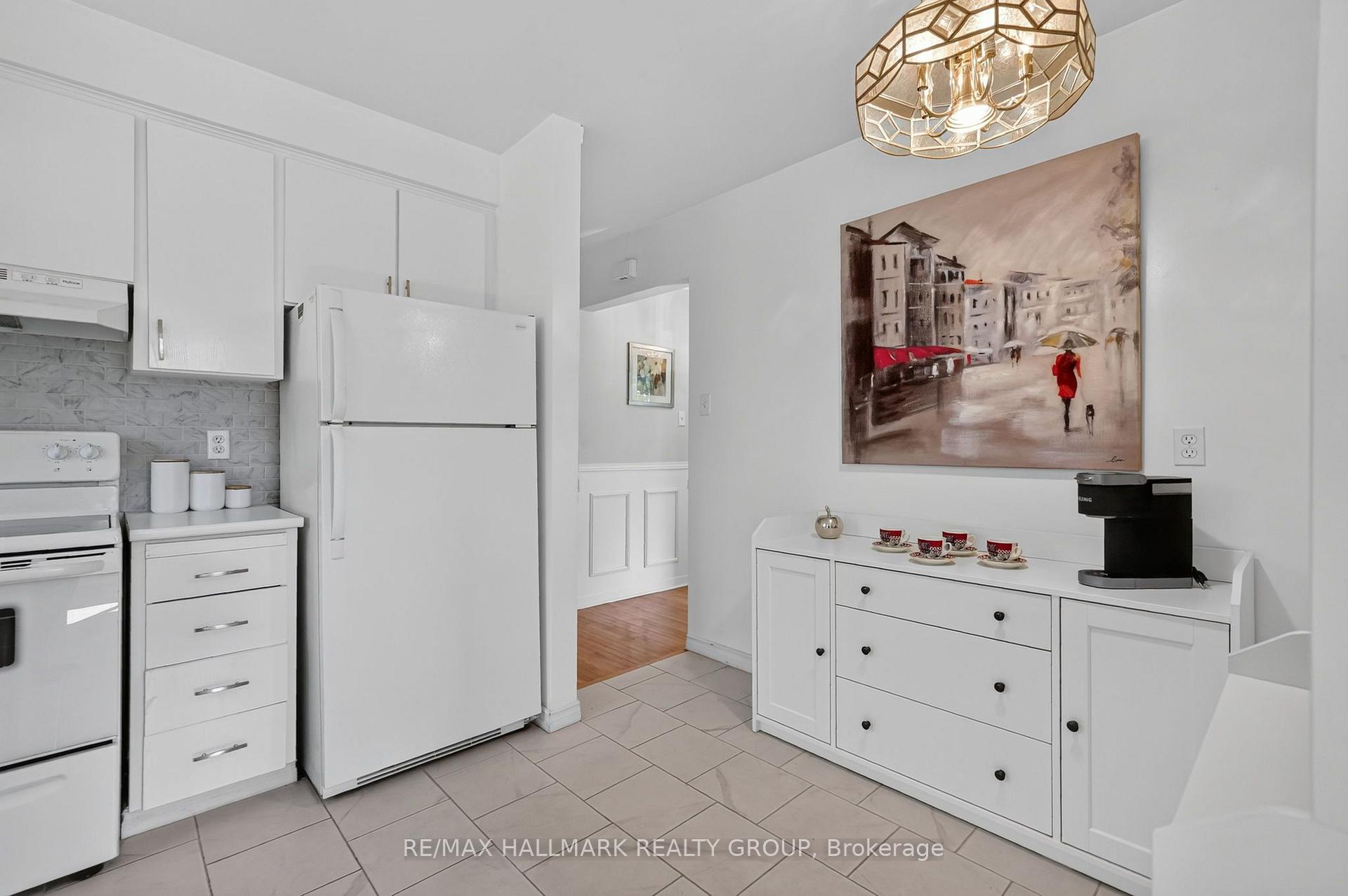 Photo 12 of 157 Lacroix Avenue, Ottawa, Bilberry Creek/Queenswood Heights — HOMEH