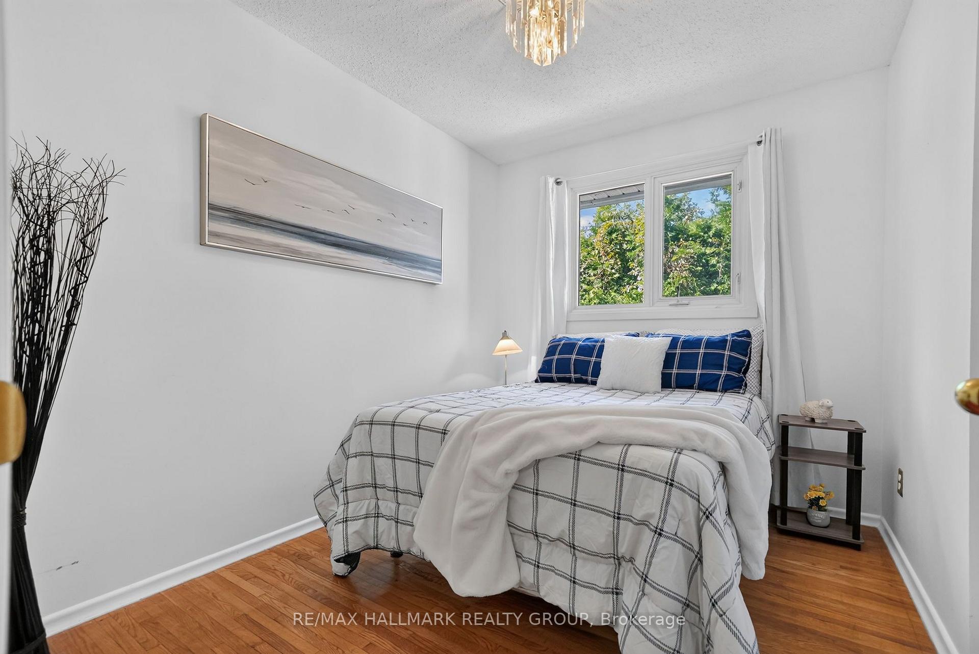 Photo 17 of 157 Lacroix Avenue, Ottawa, Bilberry Creek/Queenswood Heights — HOMEH