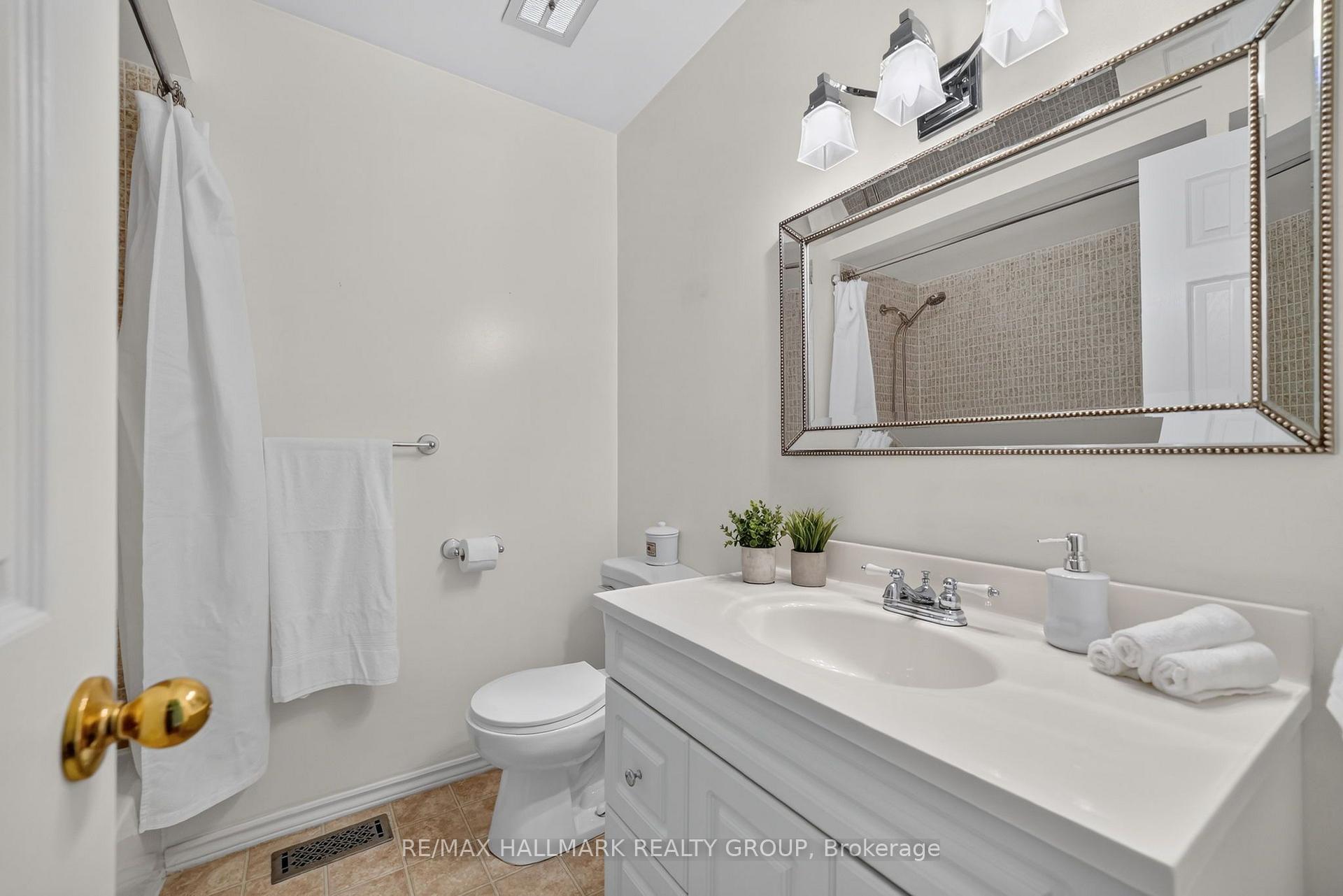 Photo 19 of 157 Lacroix Avenue, Ottawa, Bilberry Creek/Queenswood Heights — HOMEH