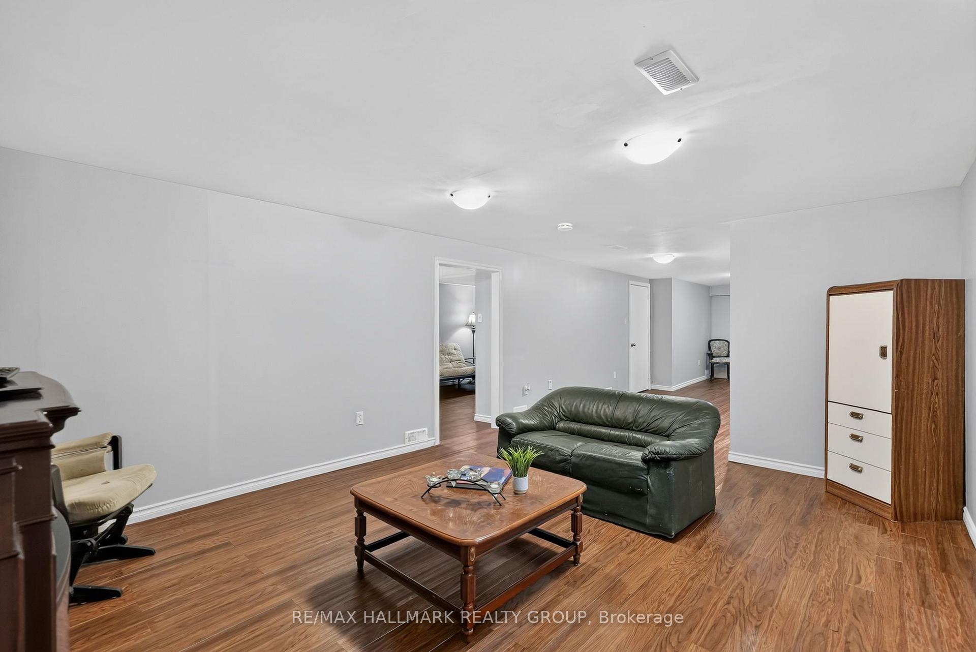 Photo 27 of 157 Lacroix Avenue, Ottawa, Bilberry Creek/Queenswood Heights — HOMEH