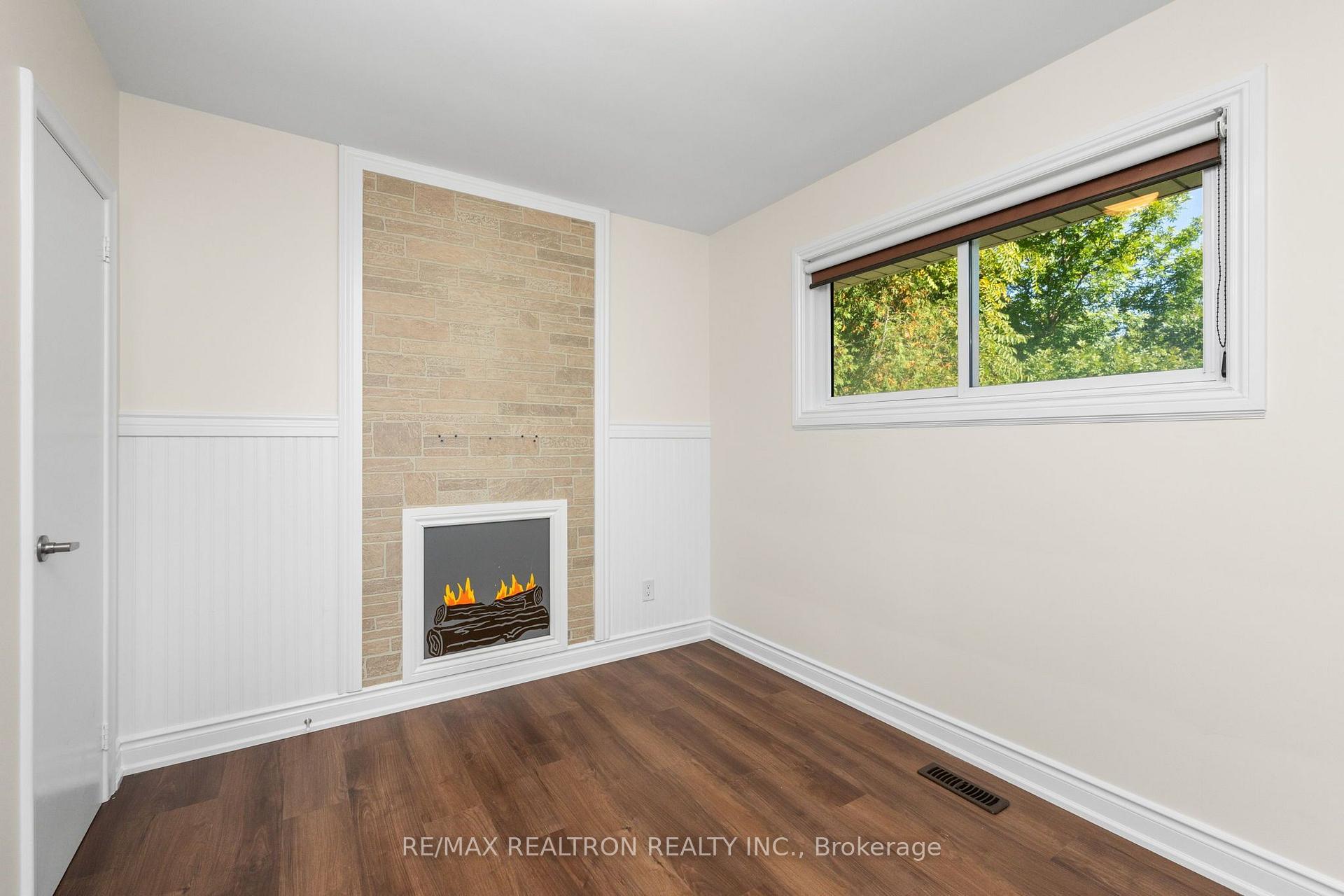 Photo 17 of 21 Athabasca Street, Oshawa, Donevan — HOMEH