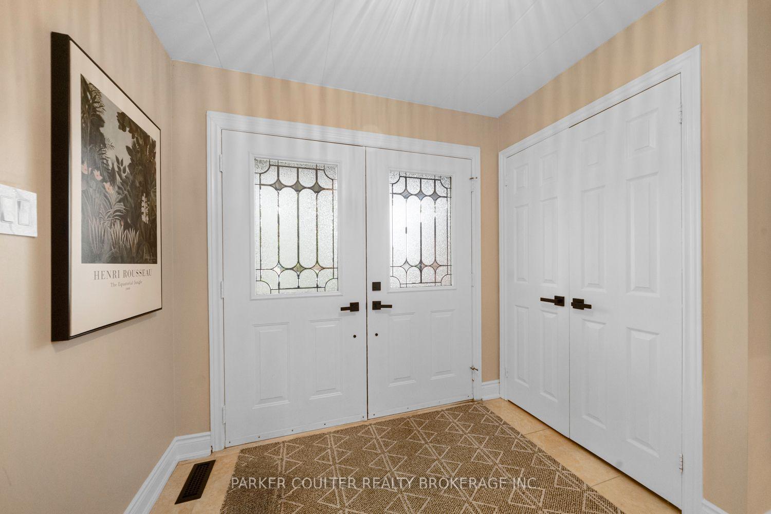 Photo 5 of 67 Woodcrest Road, Barrie, Allandale Heights — HOMEH