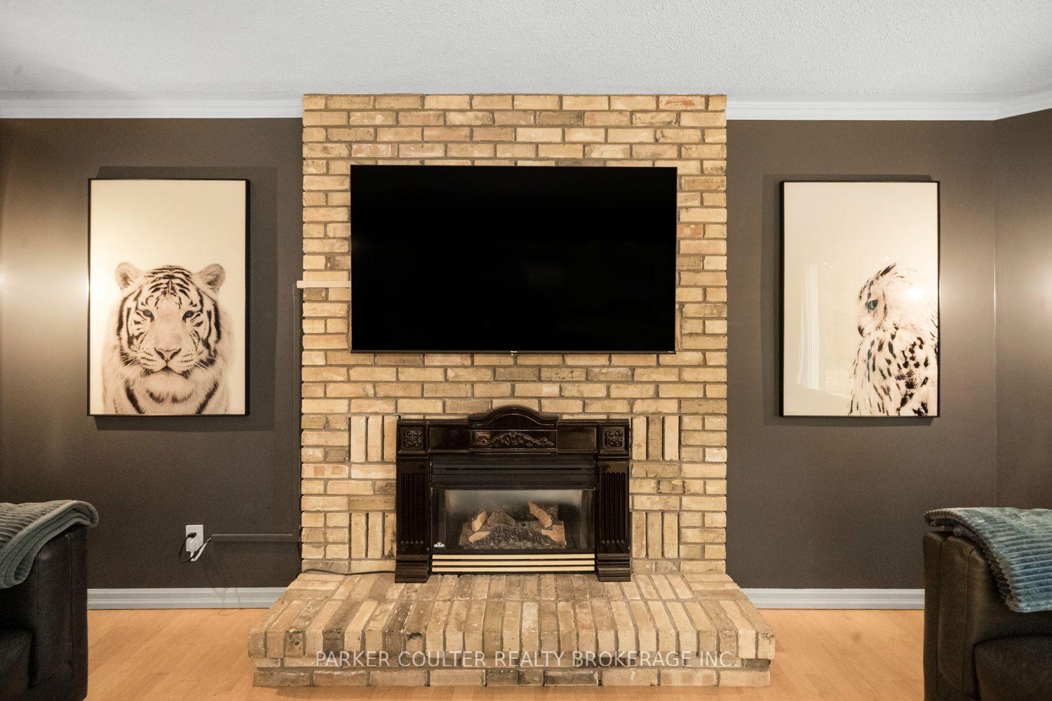Photo 10 of 67 Woodcrest Road, Barrie, Allandale Heights — HOMEH