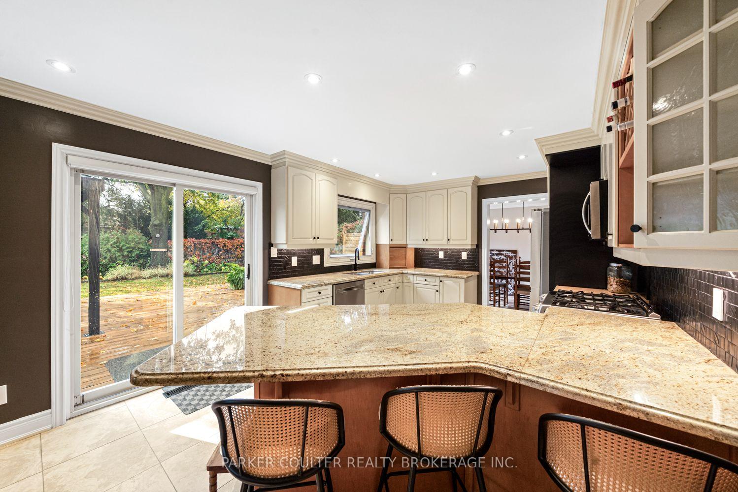 Photo 11 of 67 Woodcrest Road, Barrie, Allandale Heights — HOMEH