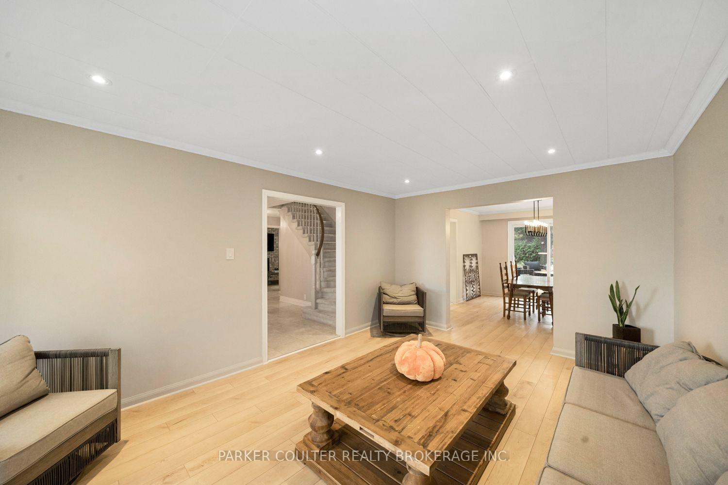 Photo 20 of 67 Woodcrest Road, Barrie, Allandale Heights — HOMEH