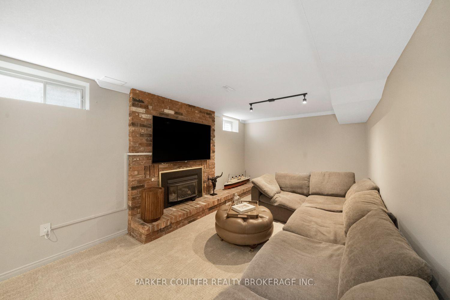 Photo 35 of 67 Woodcrest Road, Barrie, Allandale Heights — HOMEH