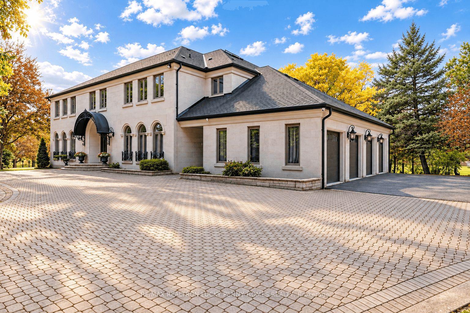 Photo 2 of 6 Devon Court, Markham, Devil's Elbow — HOMEH