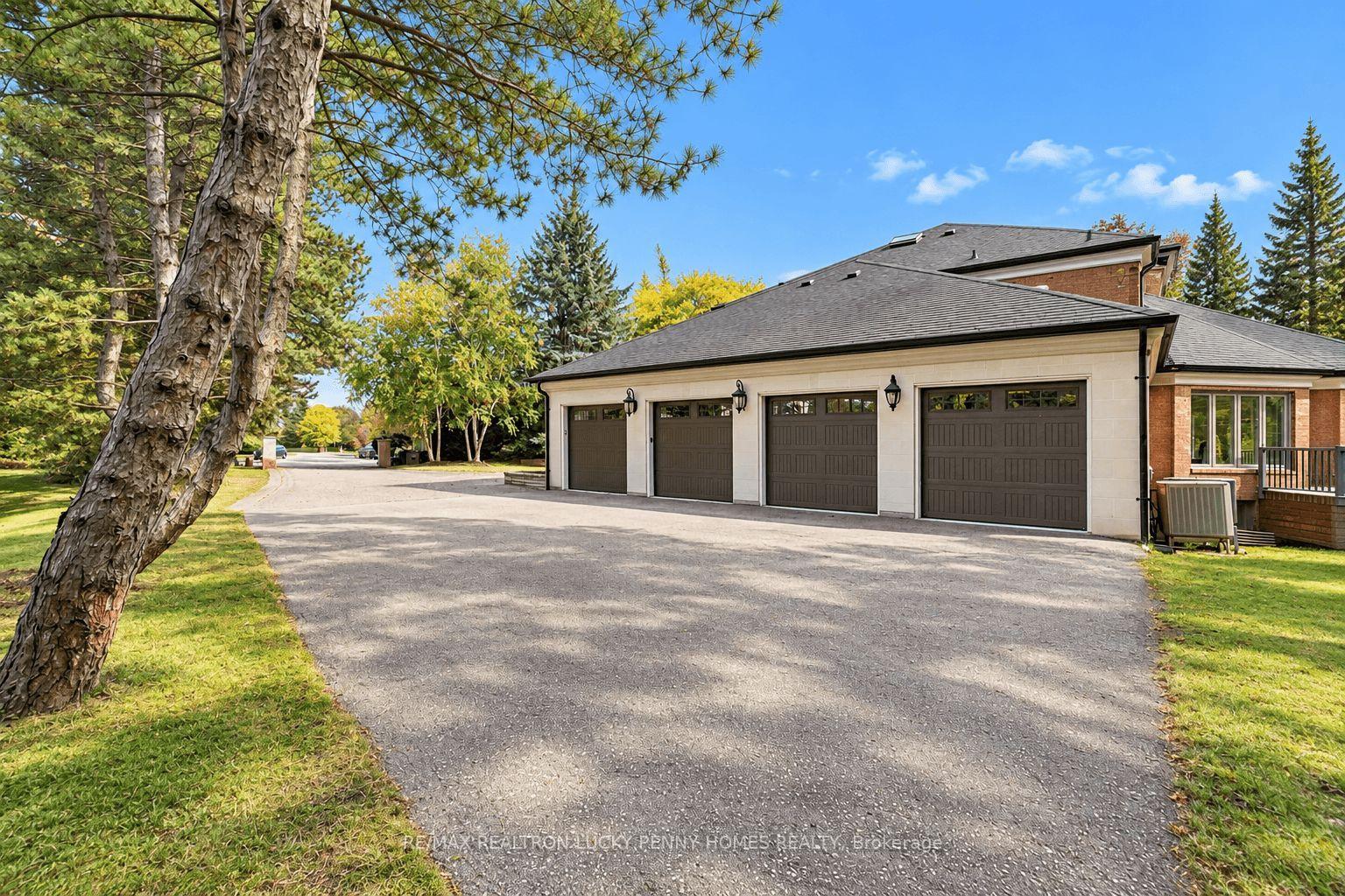 Photo 3 of 6 Devon Court, Markham, Devil's Elbow — HOMEH