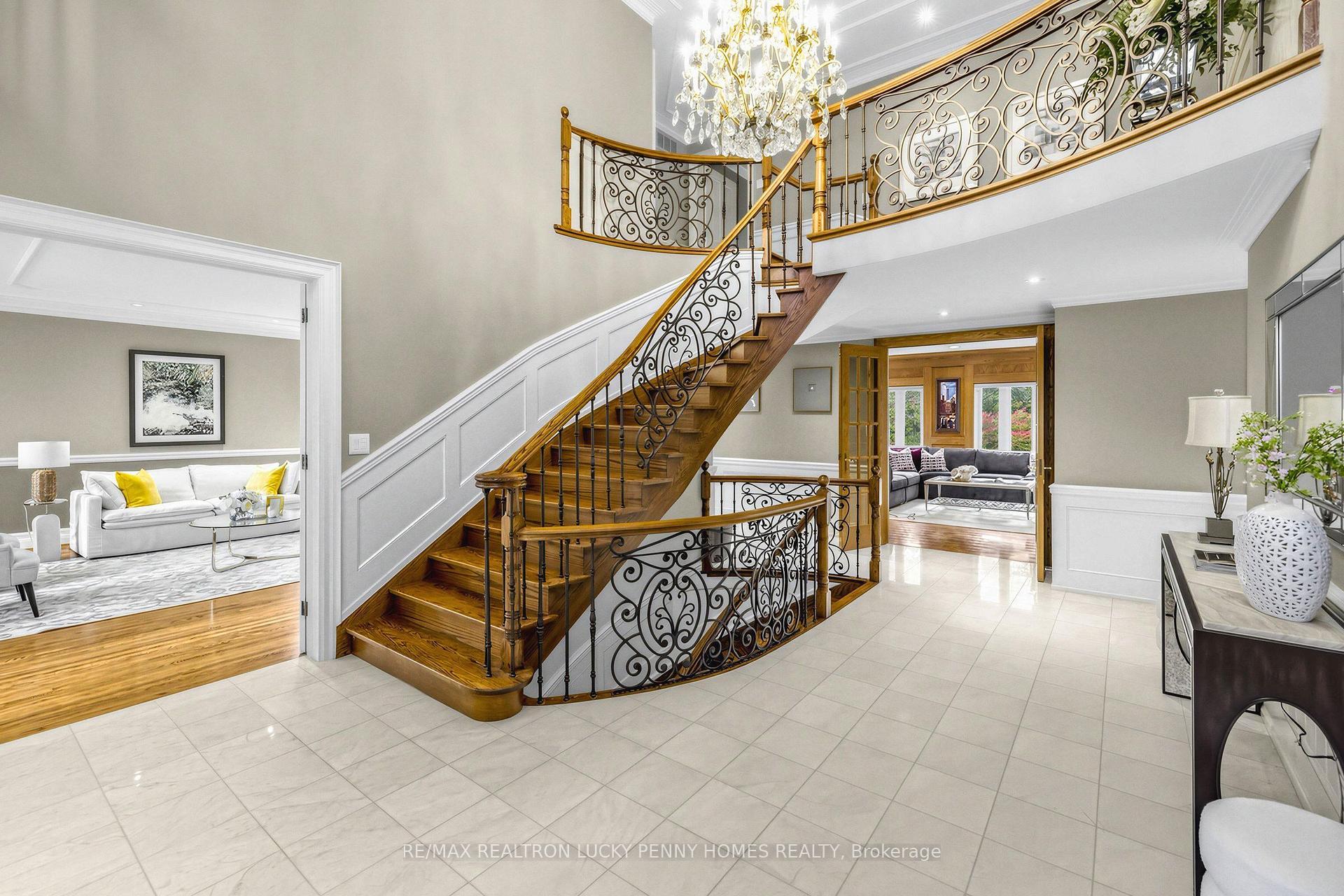 Photo 8 of 6 Devon Court, Markham, Devil's Elbow — HOMEH