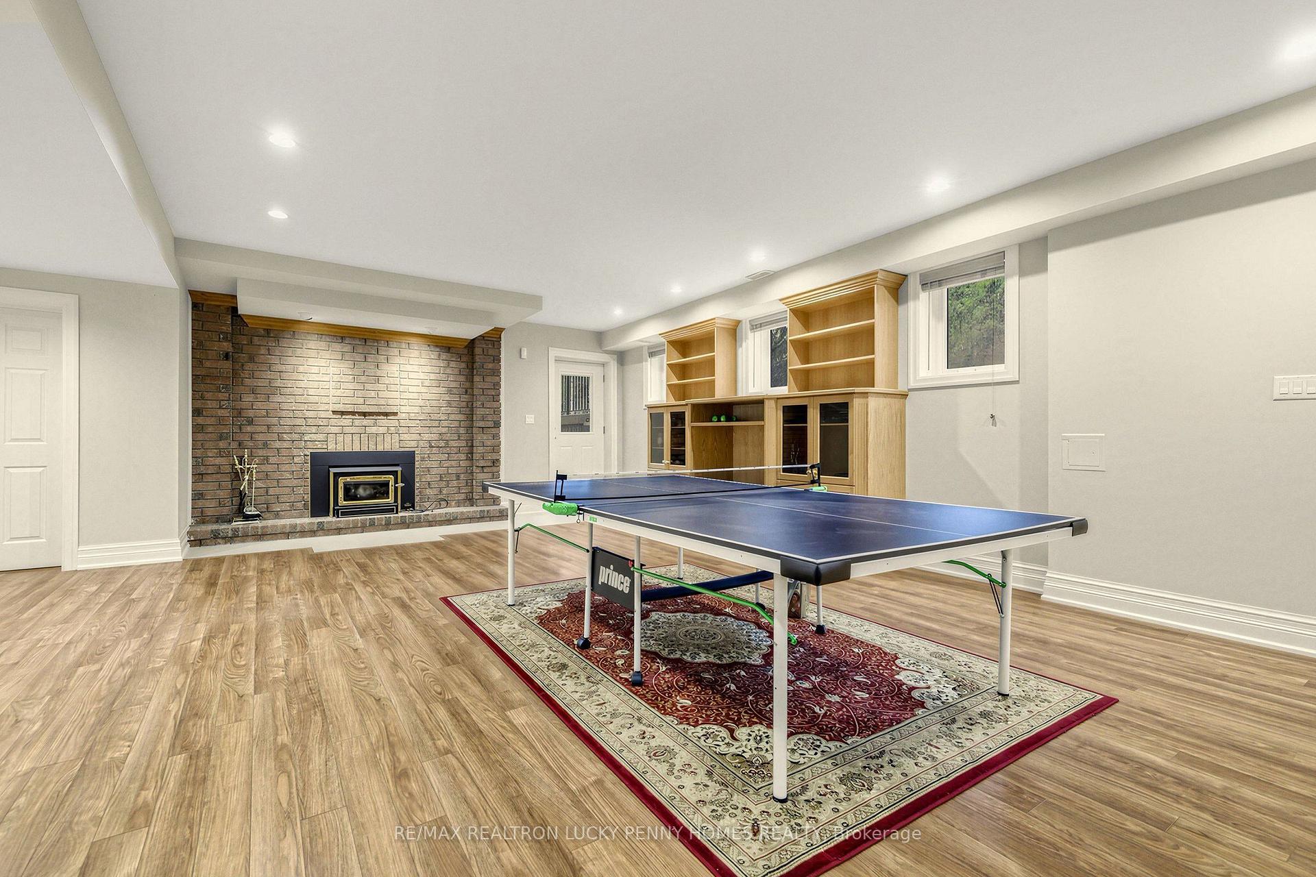 Photo 38 of 6 Devon Court, Markham, Devil's Elbow — HOMEH