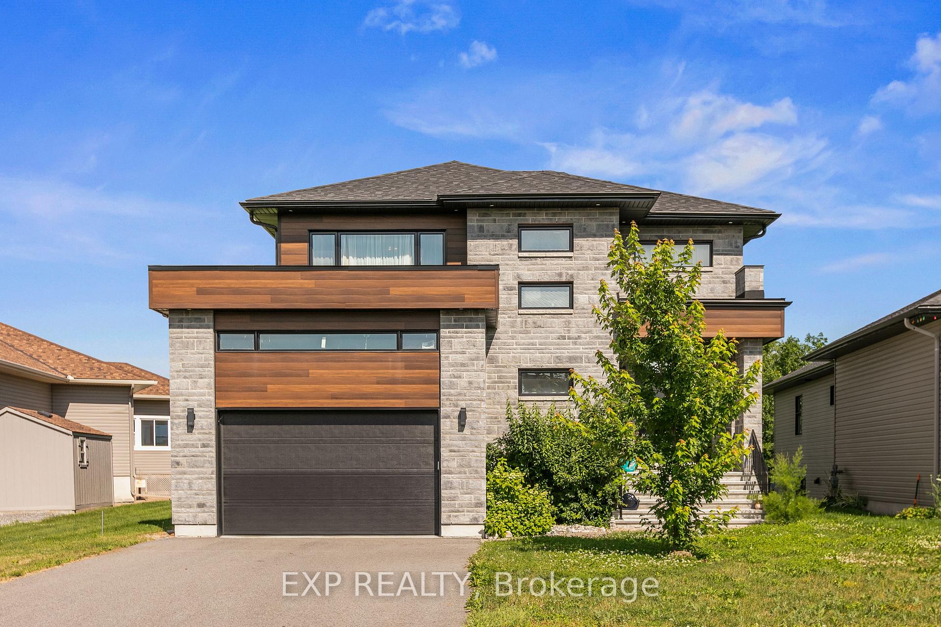 Photo 2 of 144 Argile Street, Casselman, Casselman — HOMEH
