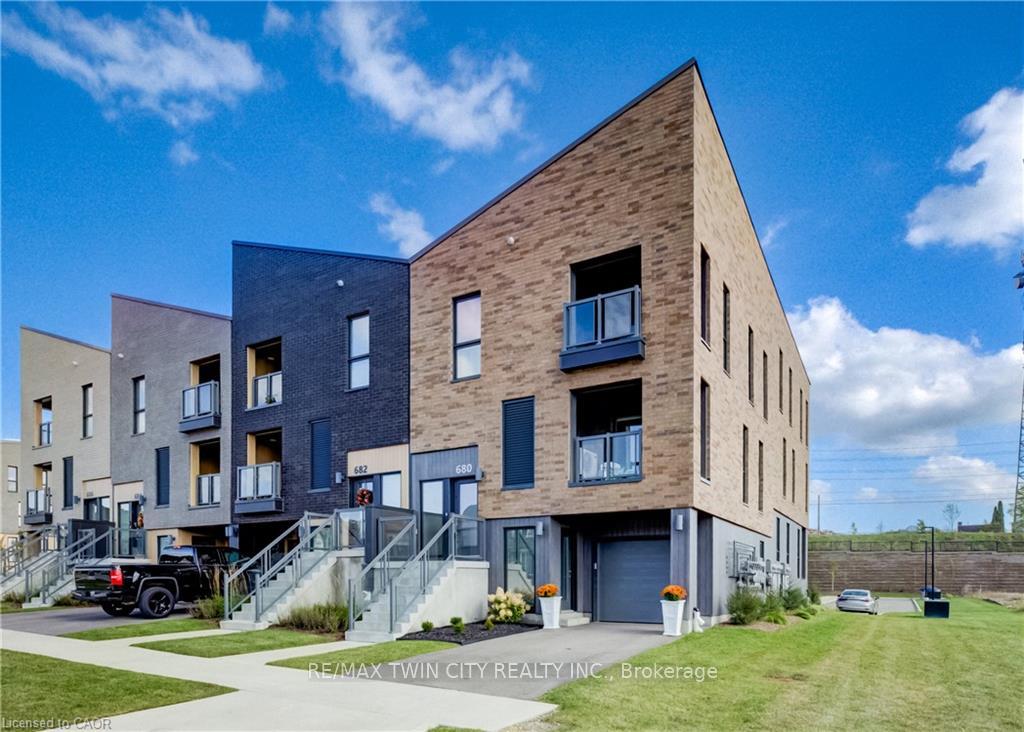 Photo of 680 Benninger Drive