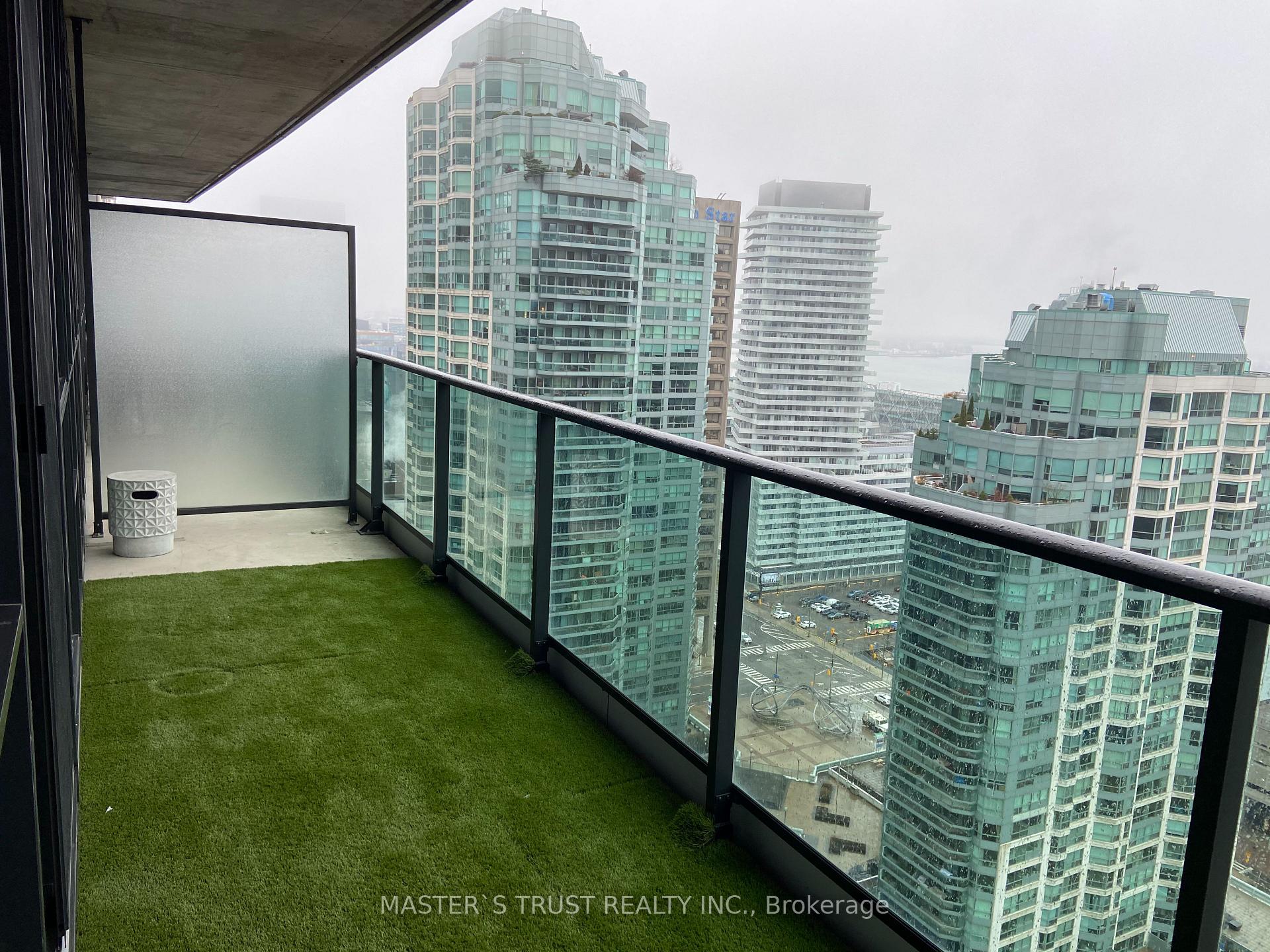 Photo 4 of Unit 2710, 33 Bay Street, Toronto, Waterfront Communities — HOMEH