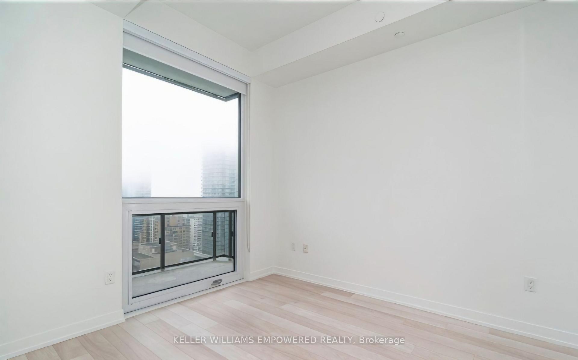 Photo 9 of Unit 2102, 39 Roehampton Avenue, Toronto, Mount Pleasant West — HOMEH