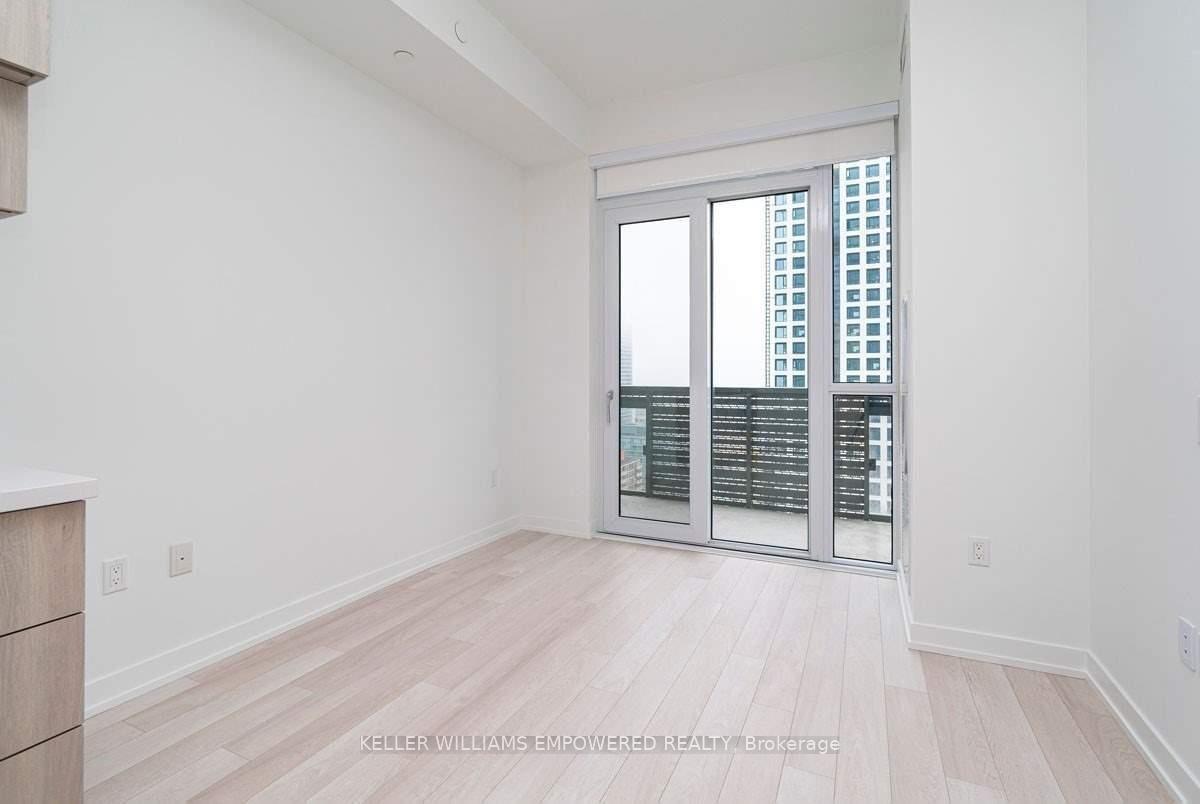 Photo 10 of Unit 2102, 39 Roehampton Avenue, Toronto, Mount Pleasant West — HOMEH