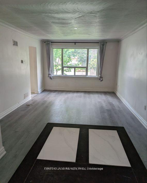 Photo 2 of Unit Main, 38 Harding Boulevard, Richmond Hill, Harding — HOMEH