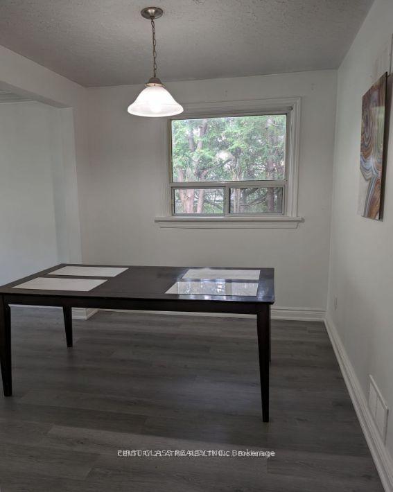 Photo 4 of Unit Main, 38 Harding Boulevard, Richmond Hill, Harding — HOMEH
