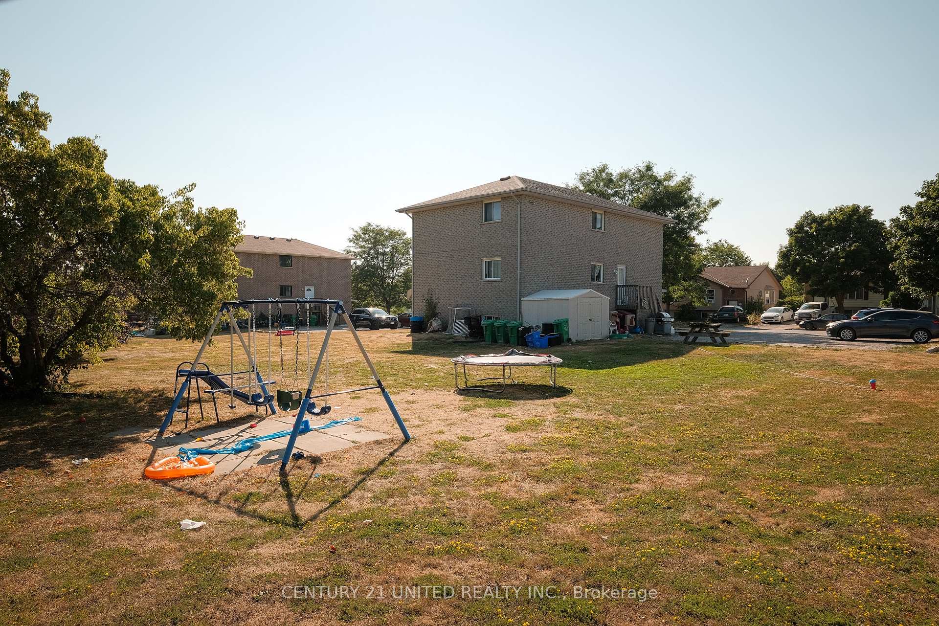 Photo 7 of 546 Crystal Drive, Peterborough, Ashburnham Ward 4 — HOMEH