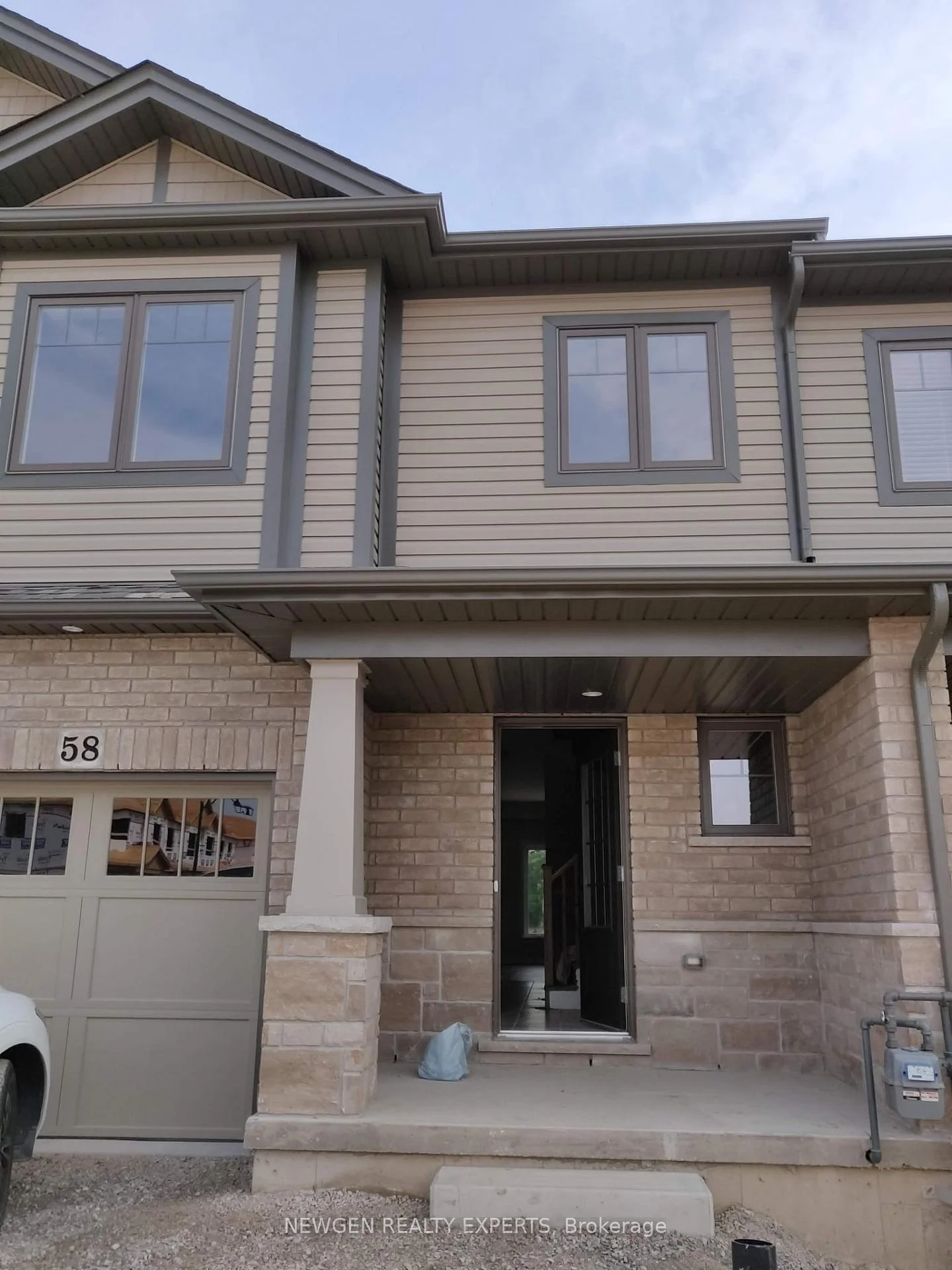 Photo 1 of 58 Severino Circle, West Lincoln, Smithville — HOMEH