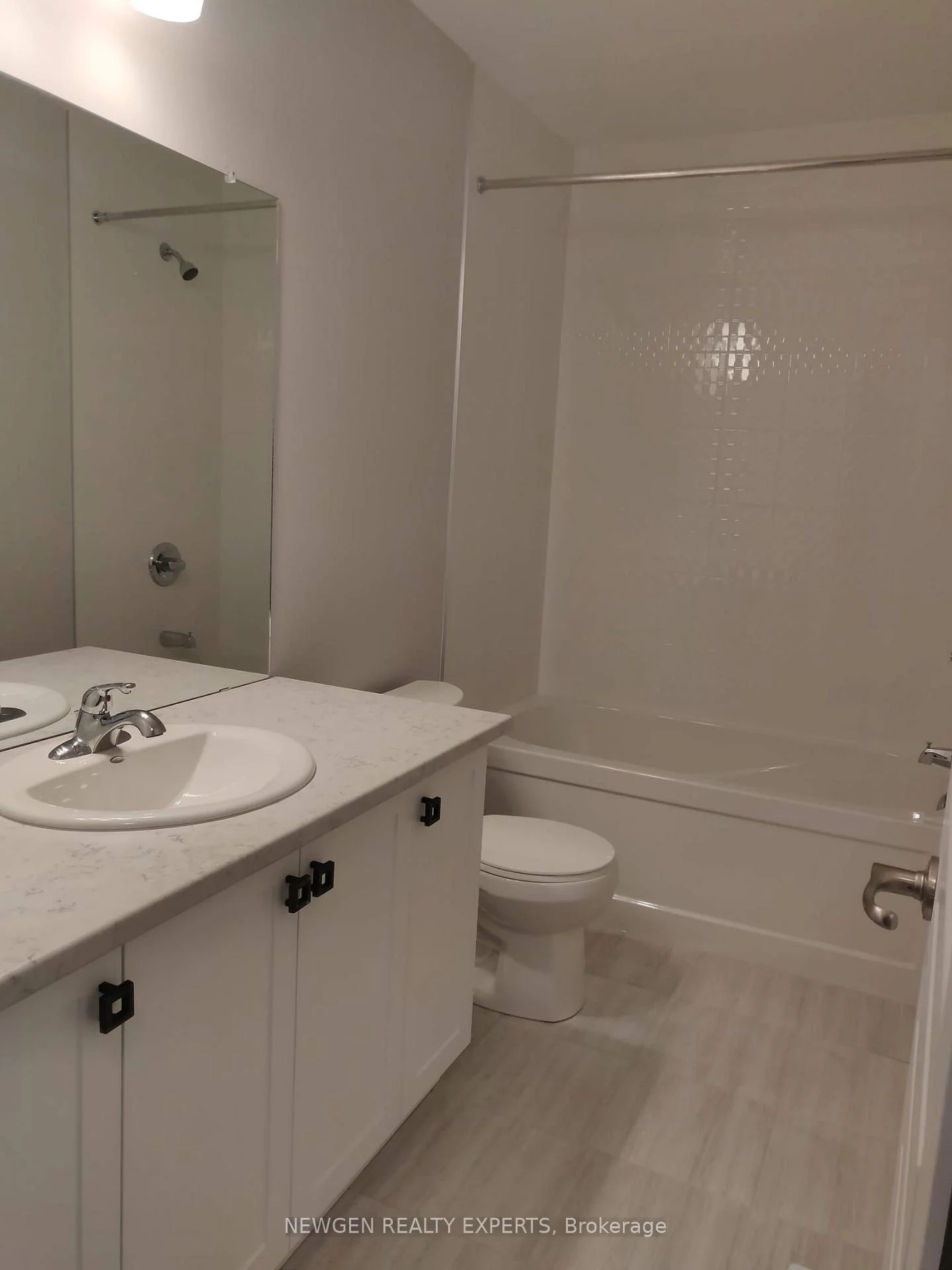 Photo 5 of 58 Severino Circle, West Lincoln, Smithville — HOMEH