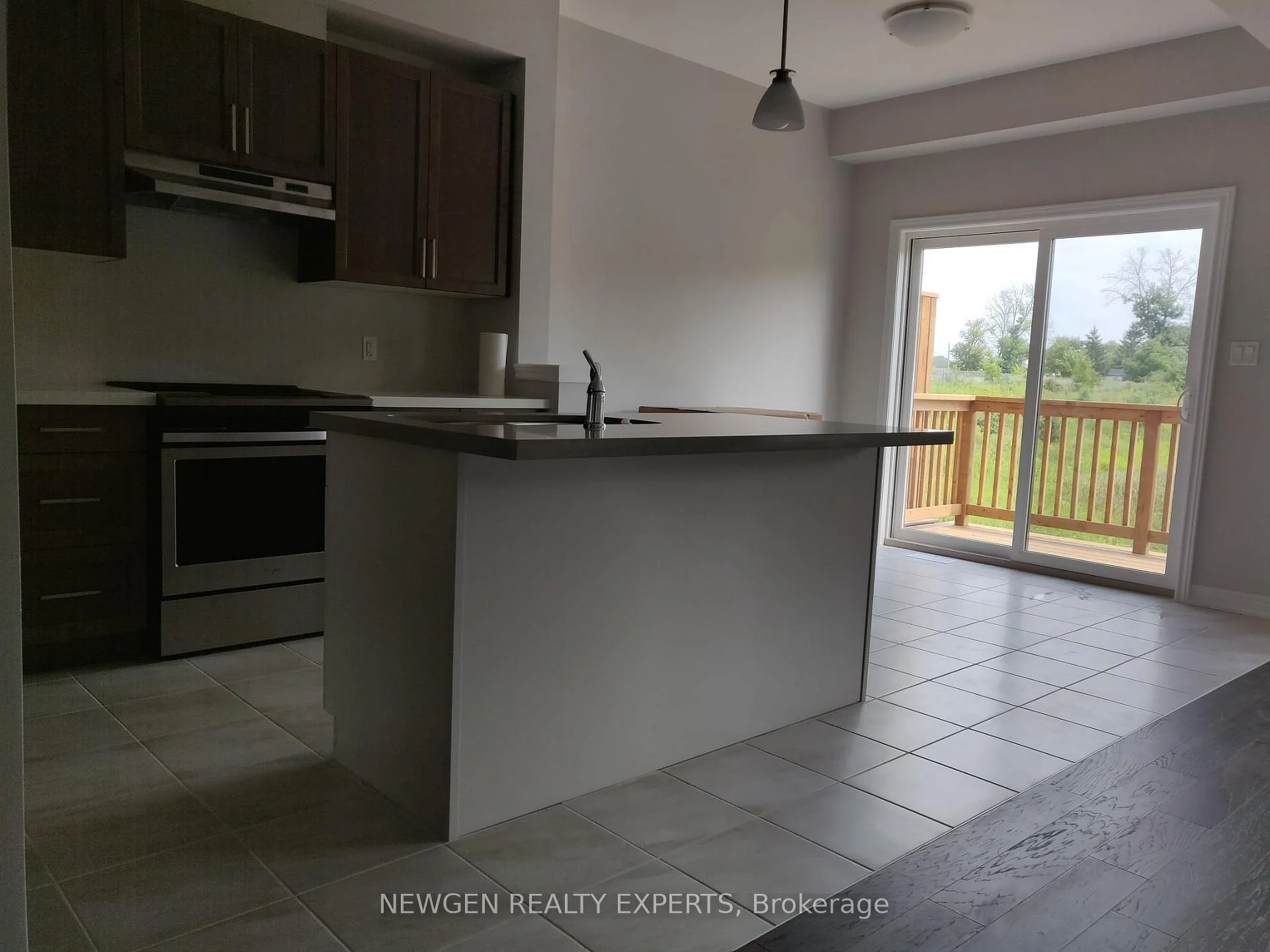 Photo 9 of 58 Severino Circle, West Lincoln, Smithville — HOMEH
