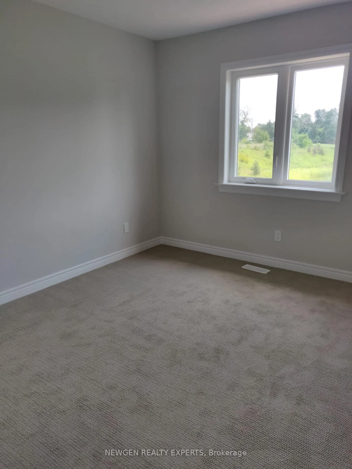 Photo 12 of 58 Severino Circle, West Lincoln, Smithville — HOMEH