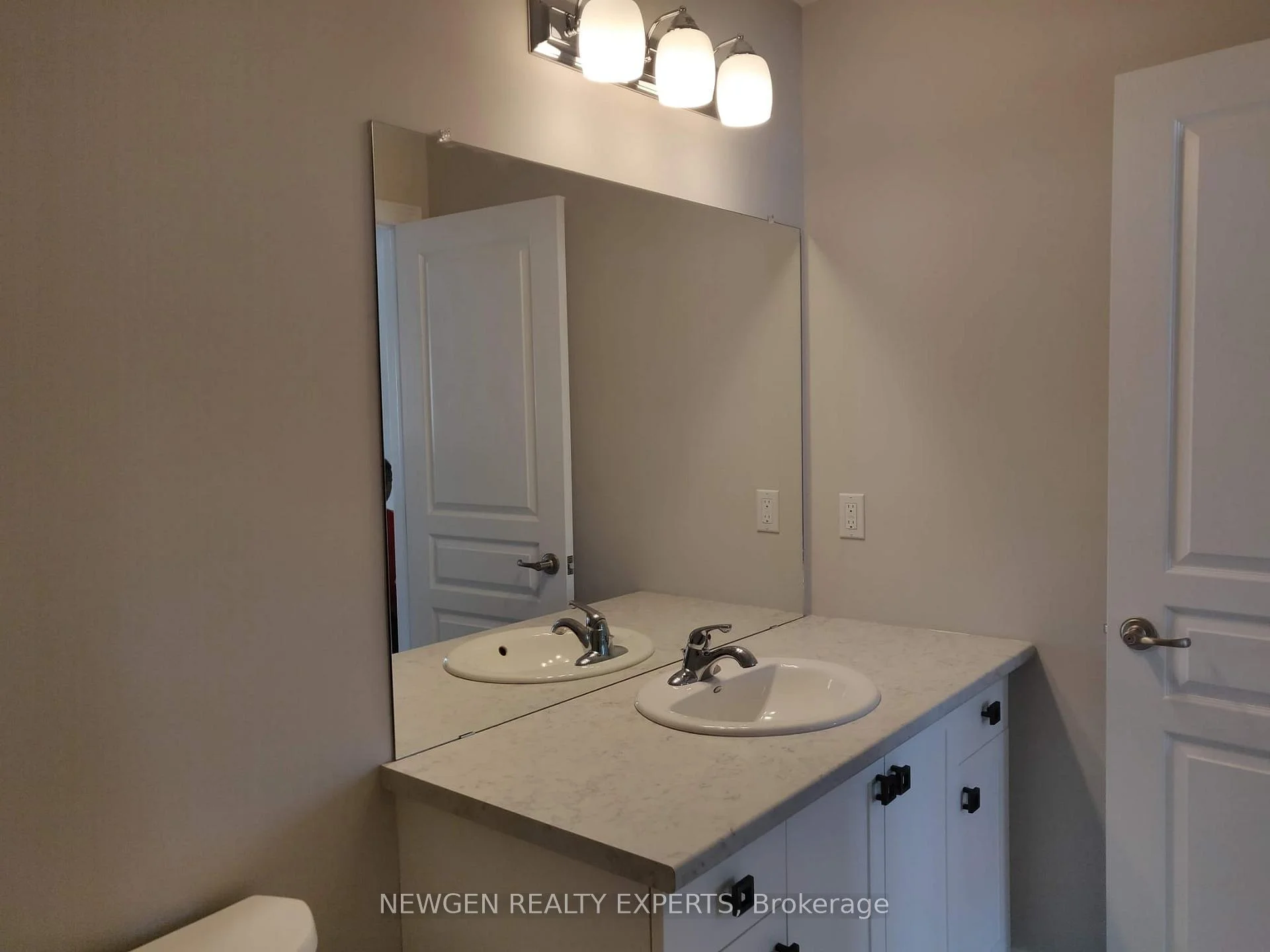 Photo 14 of 58 Severino Circle, West Lincoln, Smithville — HOMEH