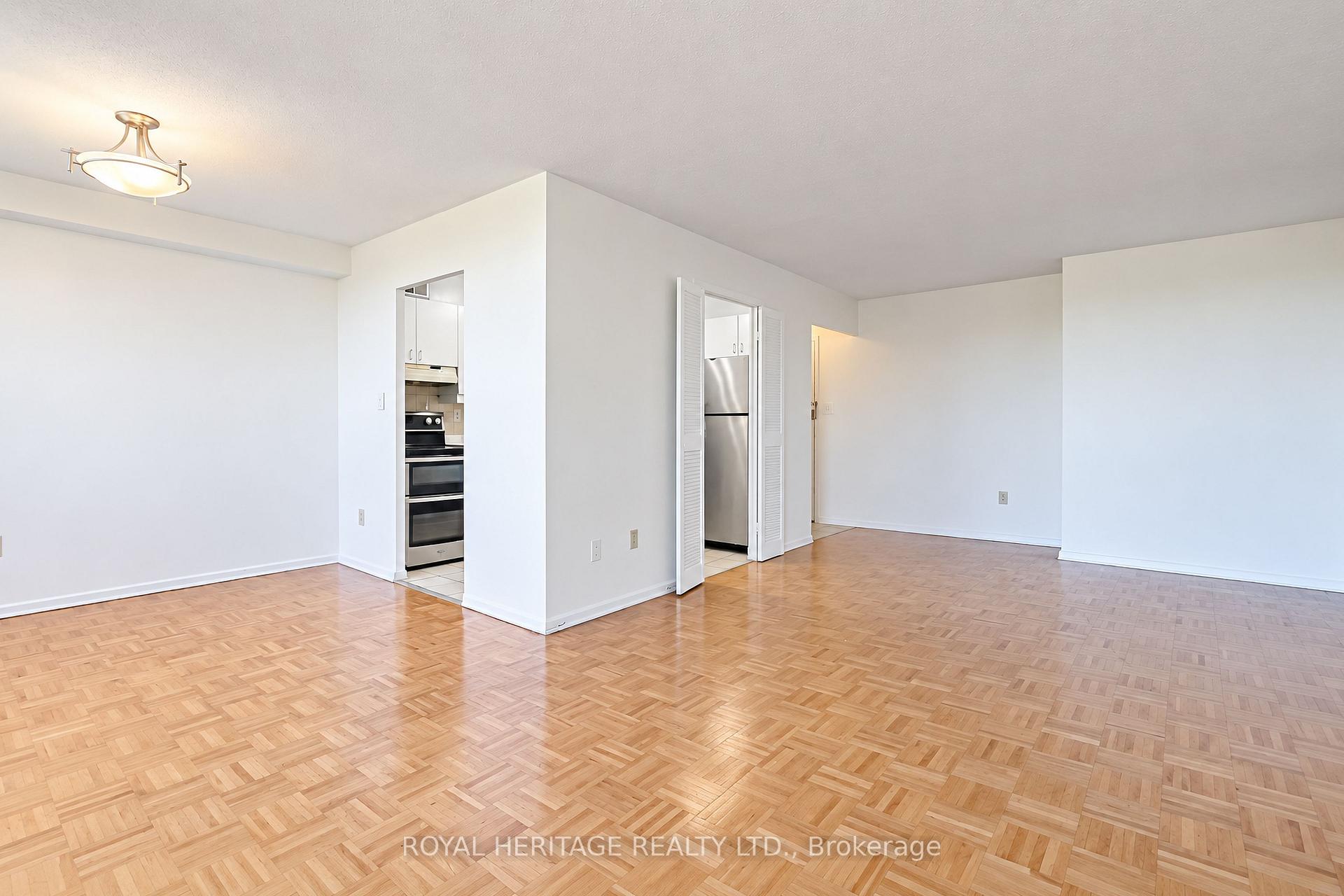 Photo 13 of Unit 603, 10 Edgecliff Golfway, Toronto, Flemingdon Park — HOMEH