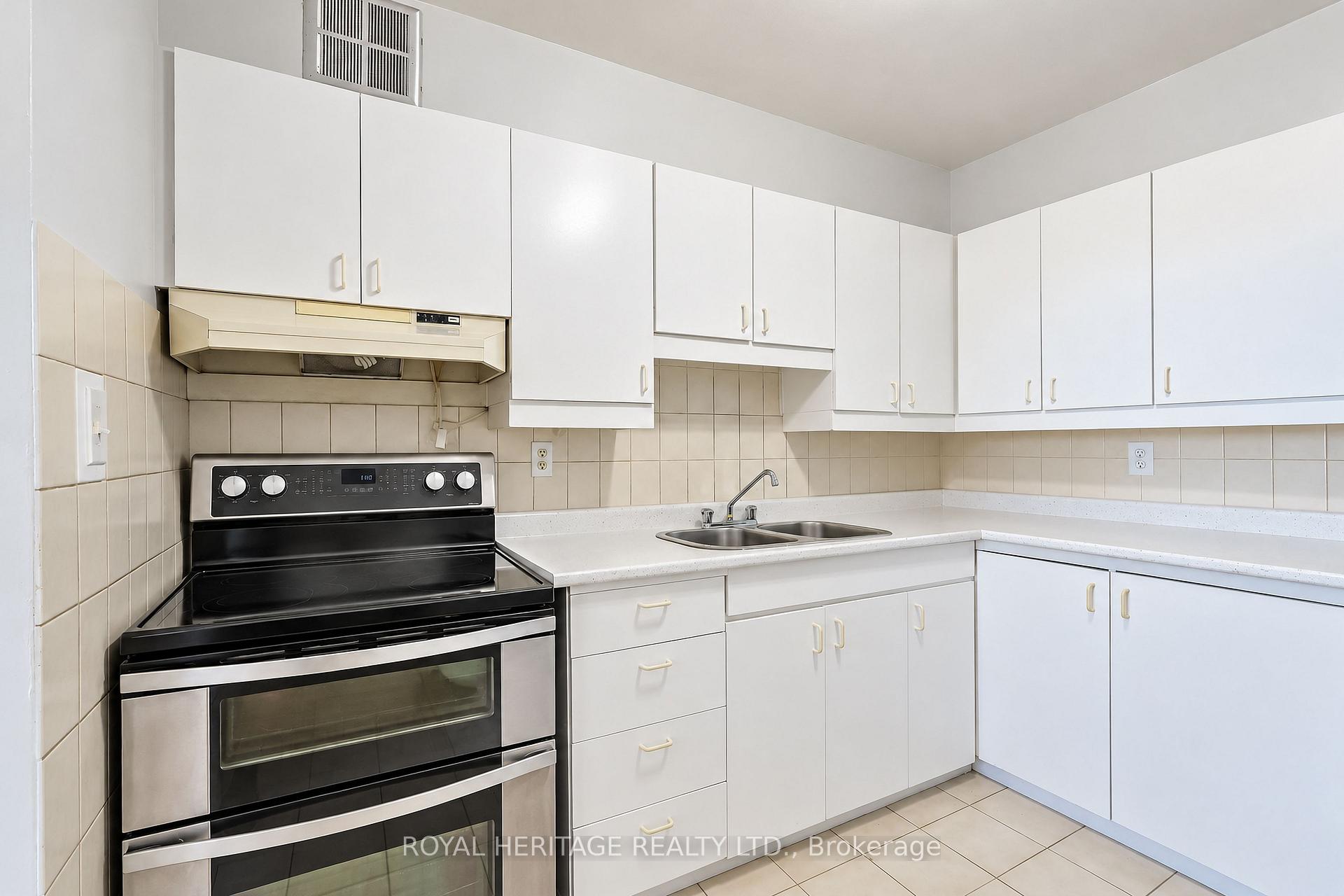 Photo 17 of Unit 603, 10 Edgecliff Golfway, Toronto, Flemingdon Park — HOMEH