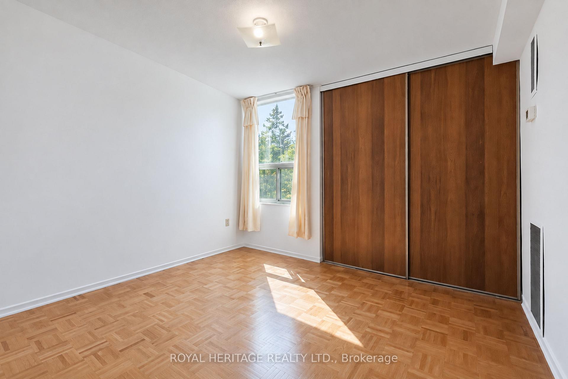 Photo 23 of Unit 603, 10 Edgecliff Golfway, Toronto, Flemingdon Park — HOMEH