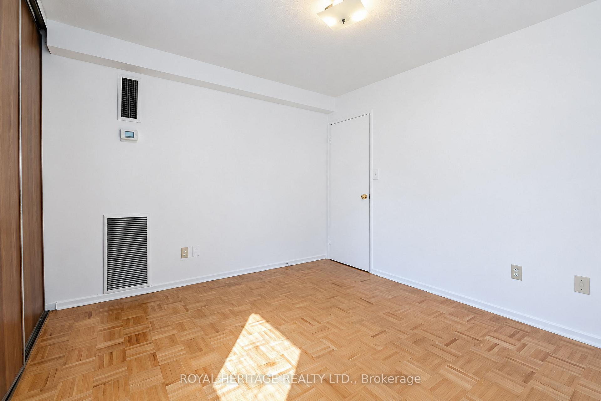 Photo 25 of Unit 603, 10 Edgecliff Golfway, Toronto, Flemingdon Park — HOMEH