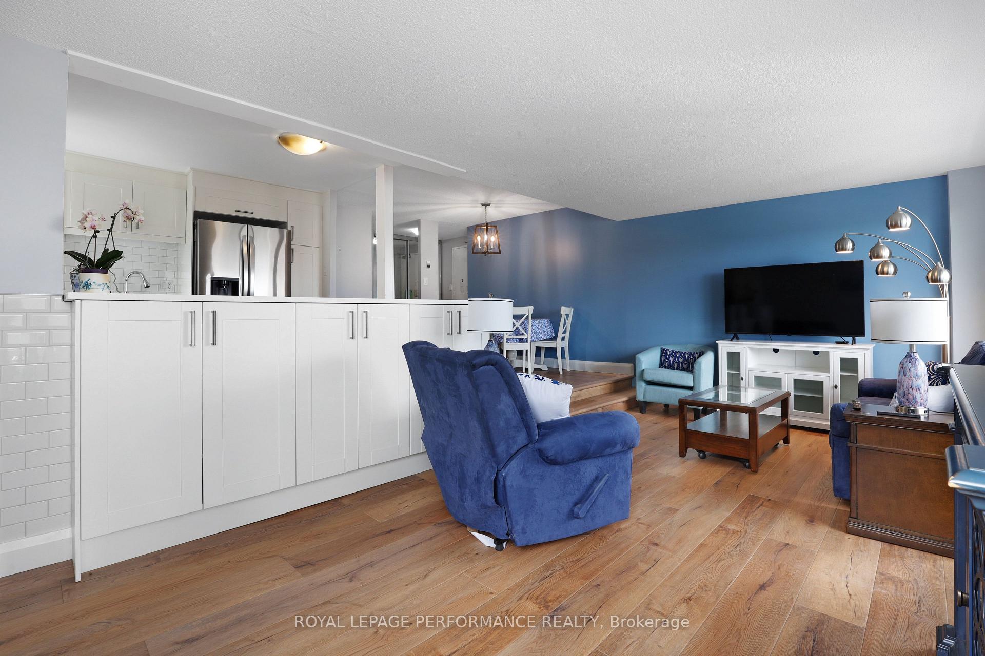 Photo 18 of Unit 703, 1081 Ambleside Drive, Ottawa, Woodroffe — HOMEH