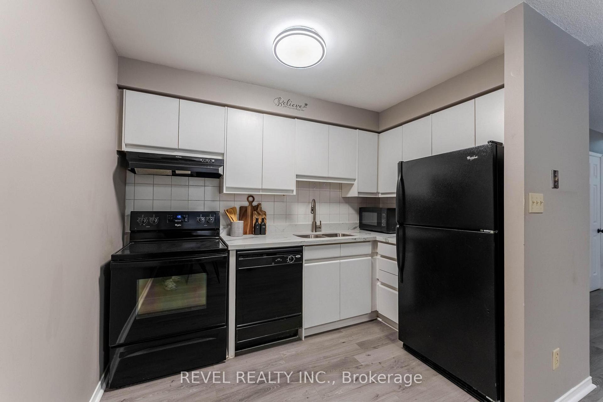 Photo 31 of Unit 303, 36 James Street S, Hamilton, Central — HOMEH