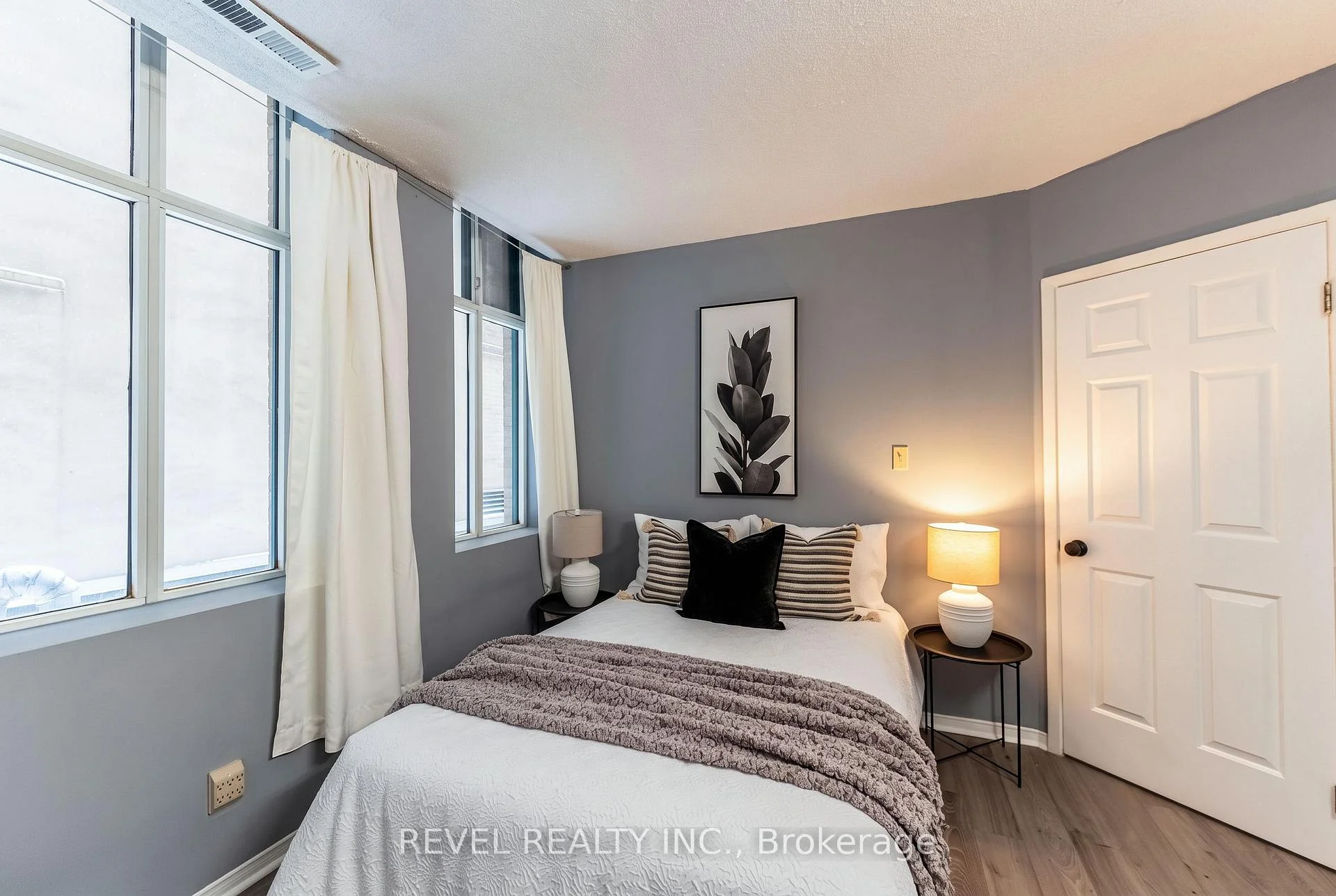 Photo 8 of Unit 303, 36 James Street S, Hamilton, Central — HOMEH
